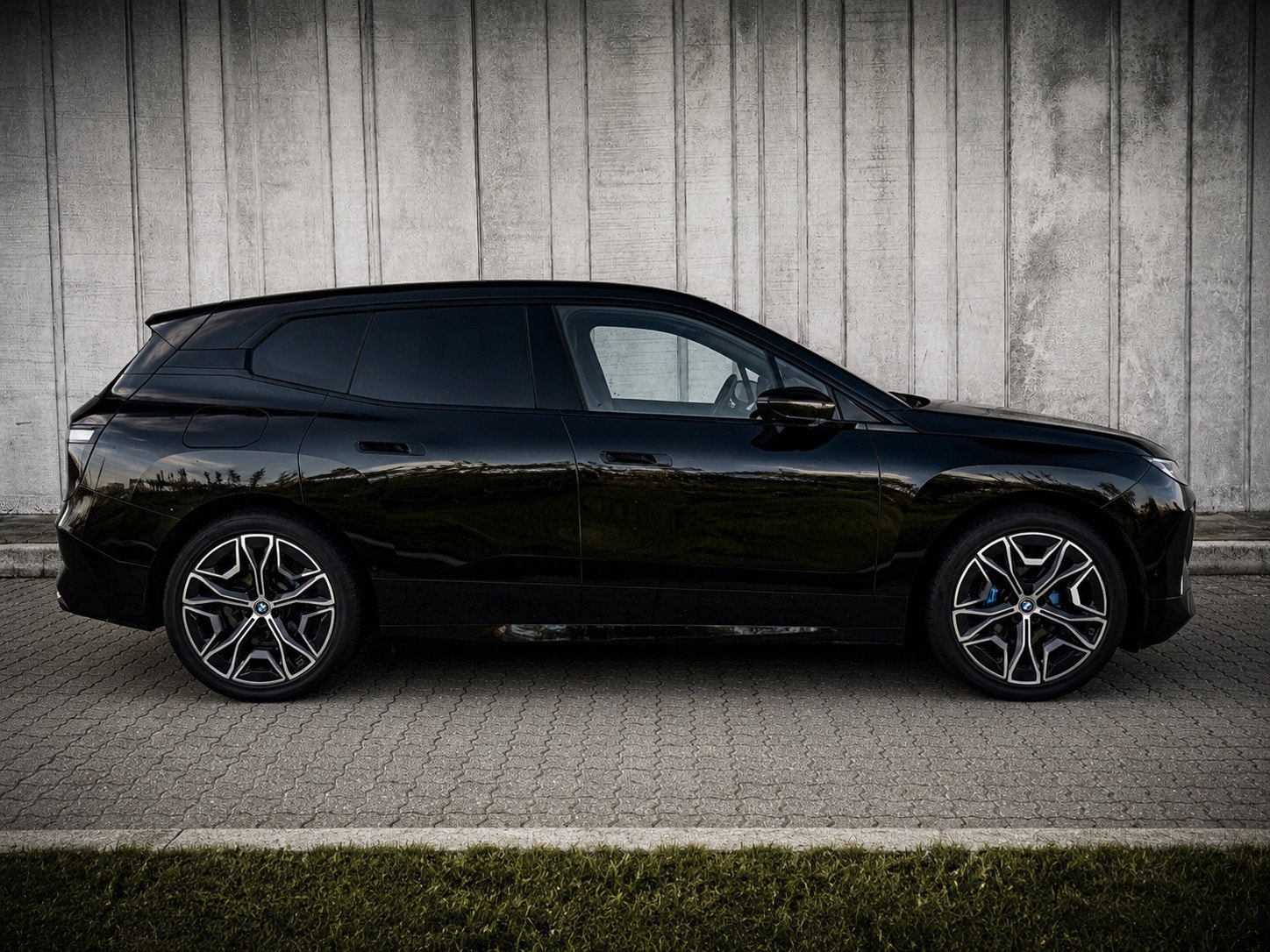BMW iX til salg hos Nabilli