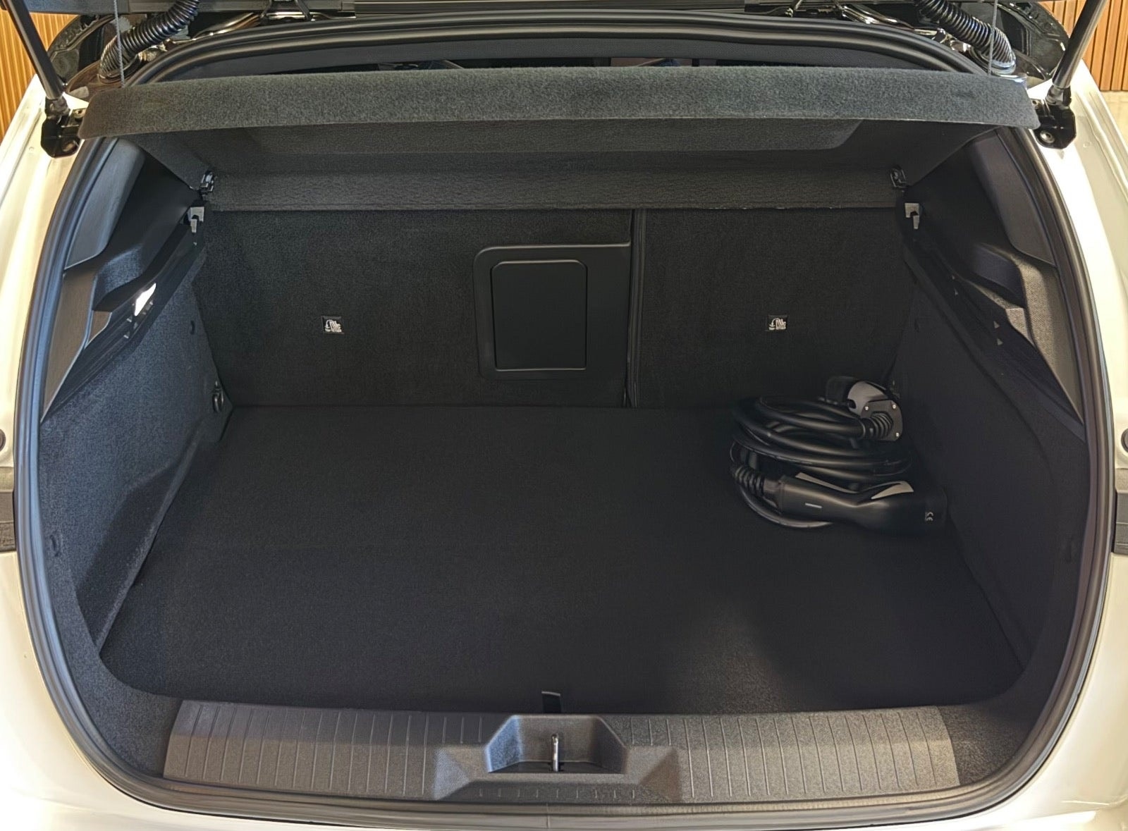 Opel Astra-e til salg hos Nabilli