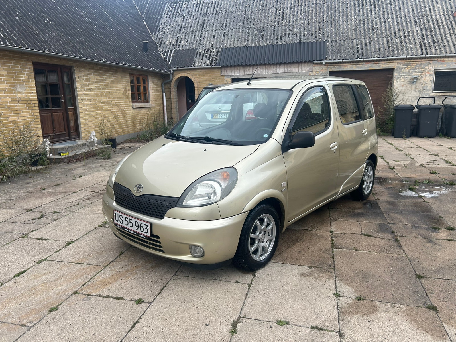 Toyota Yaris Verso til salg hos Nabilli