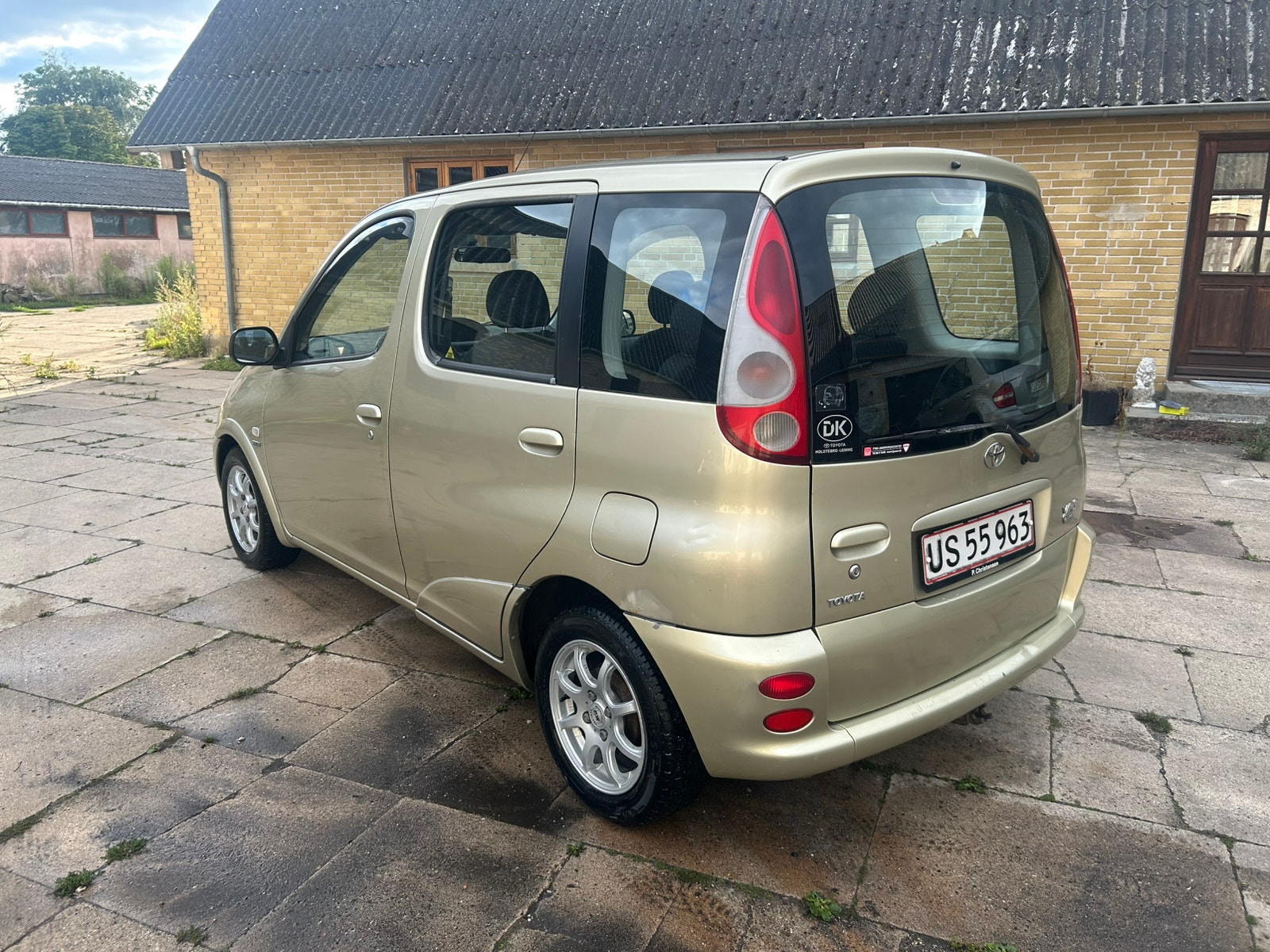 Toyota Yaris Verso til salg hos Nabilli