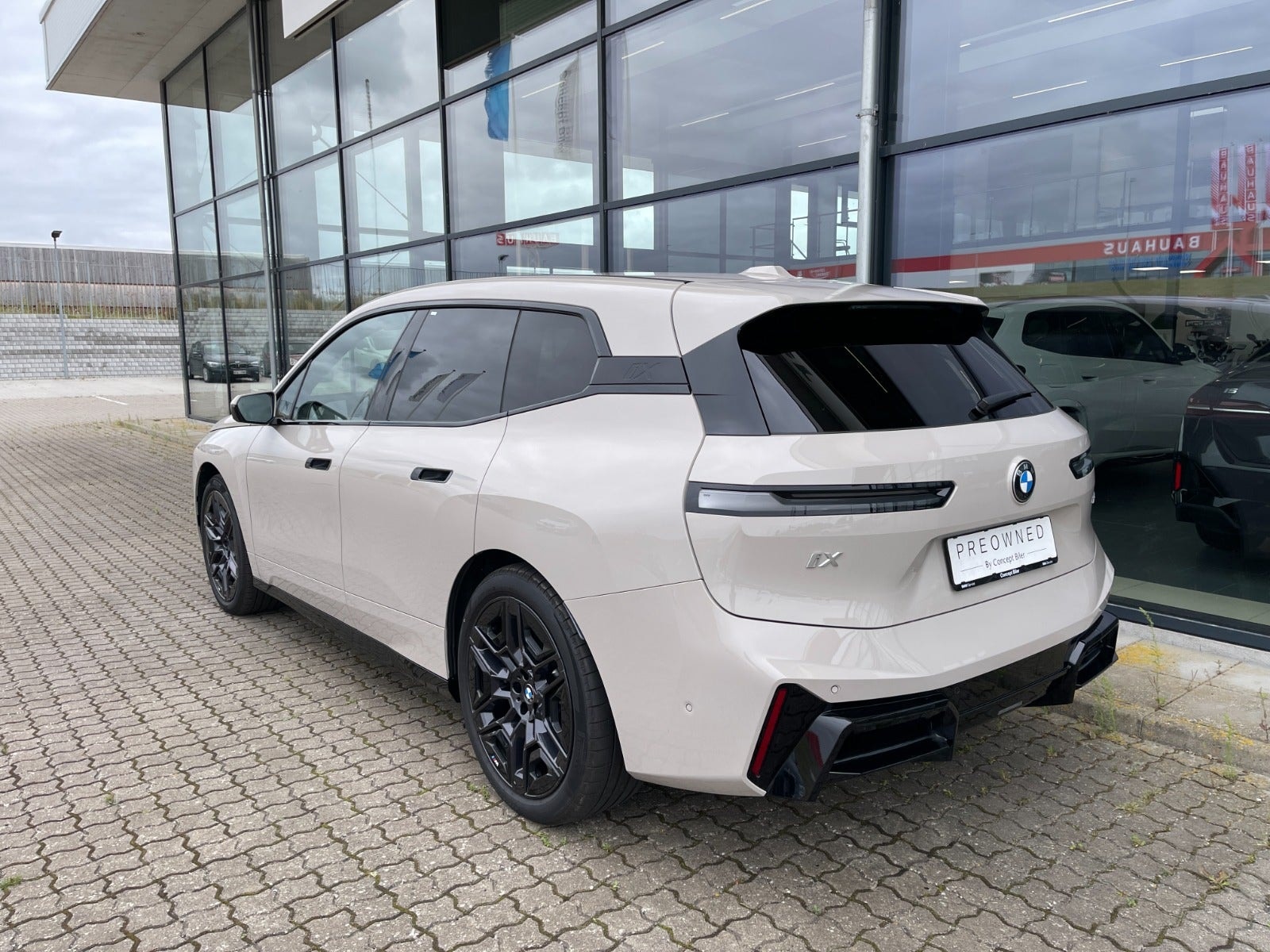 BMW iX til salg hos Nabilli
