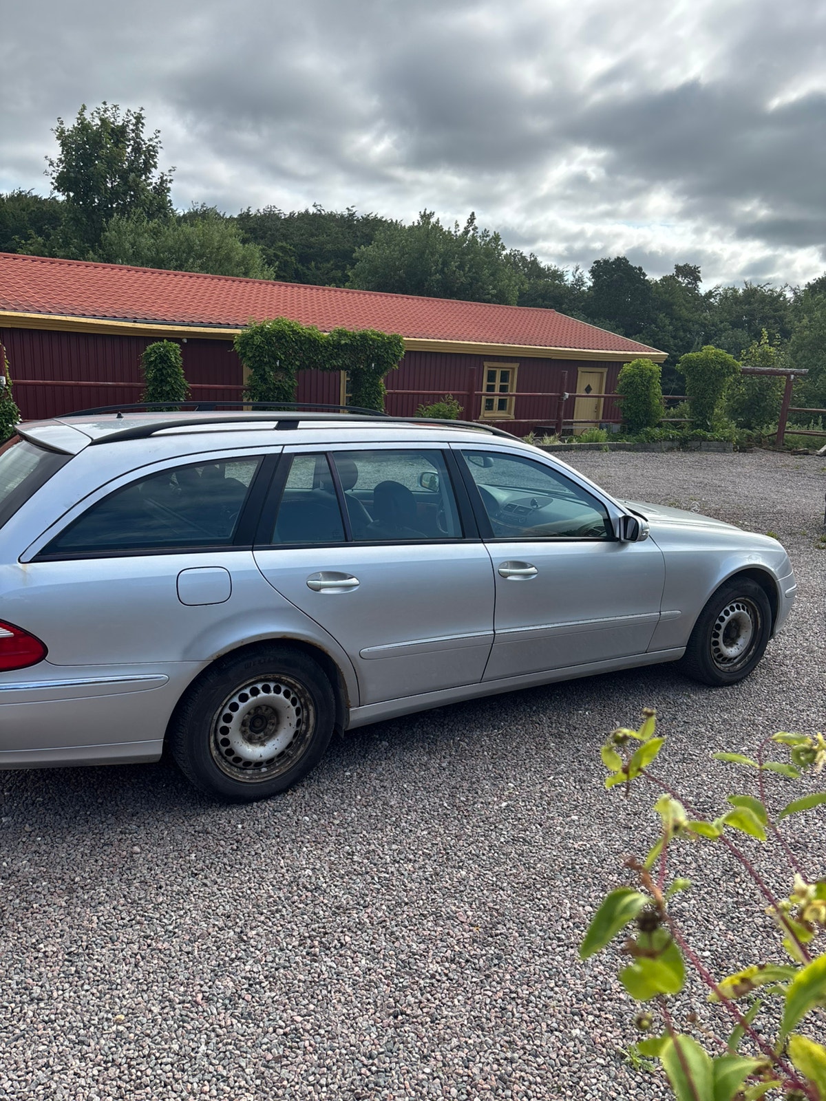 Mercedes E280 til salg hos Nabilli