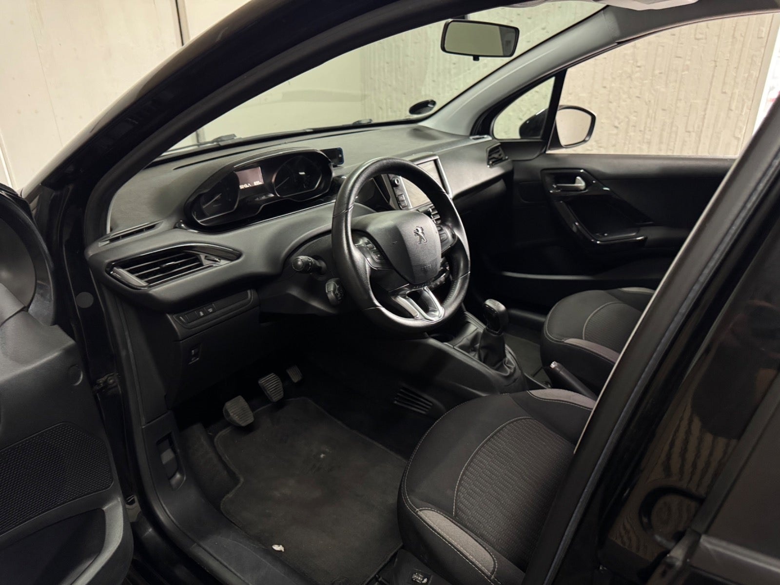 Peugeot 208 til salg hos Nabilli