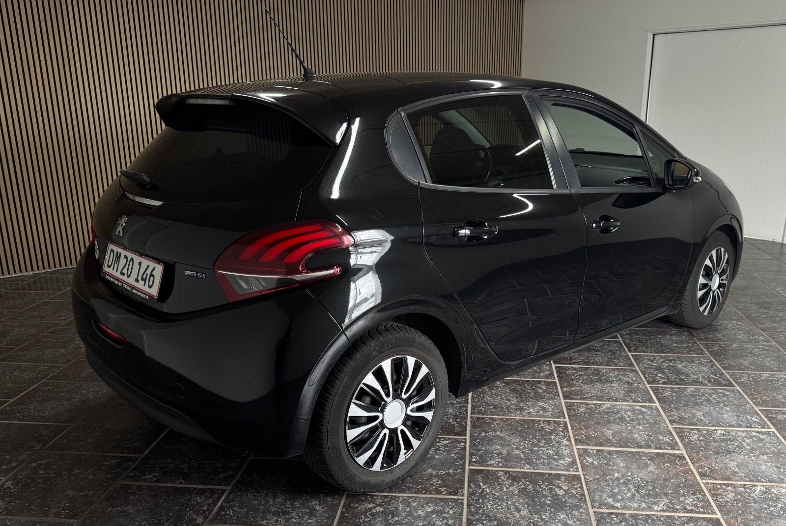 Peugeot 208 til salg hos Nabilli