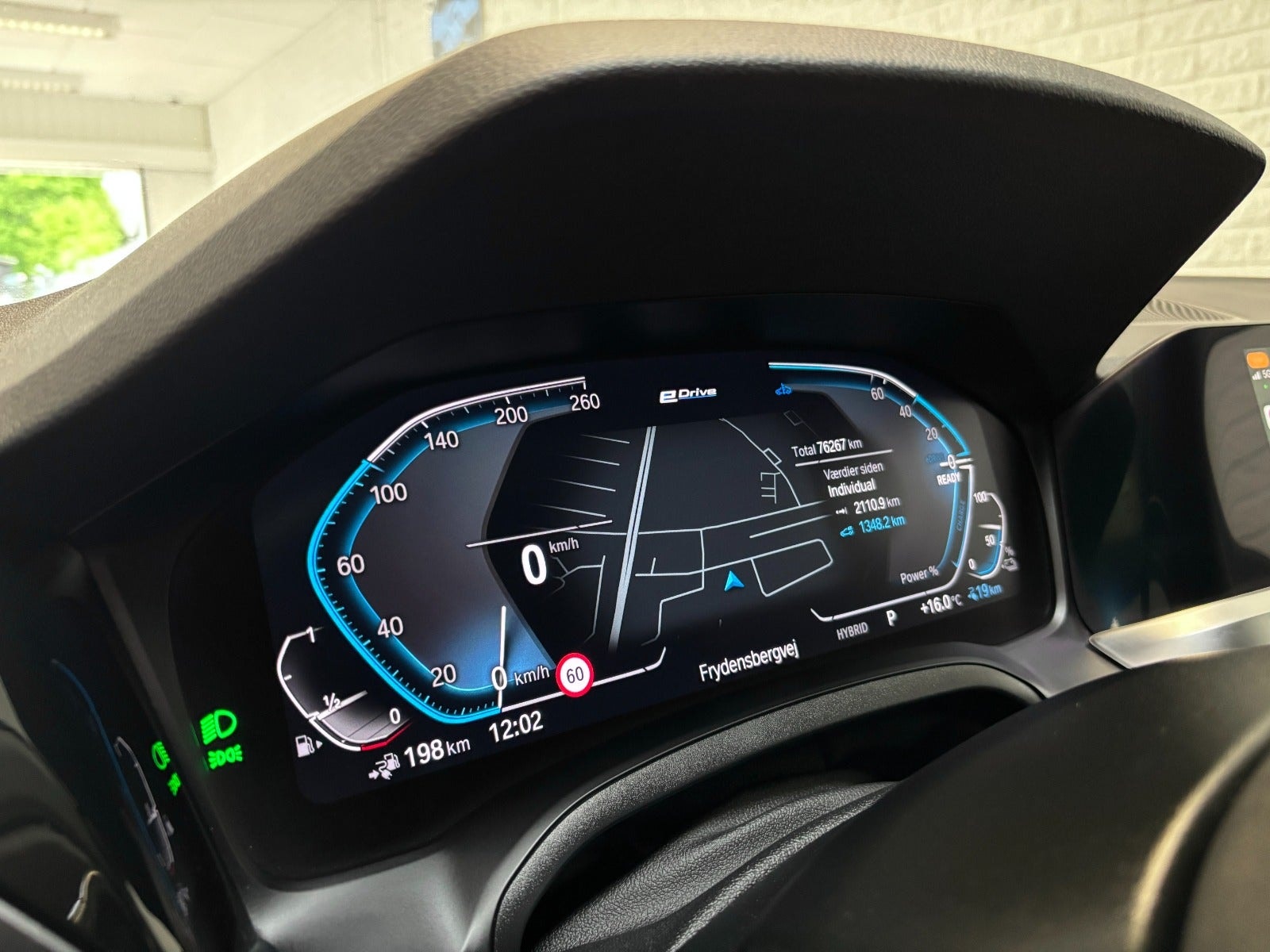 BMW 330e til salg hos Nabilli