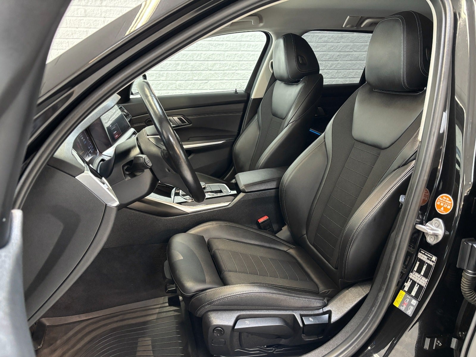 BMW 330e til salg hos Nabilli