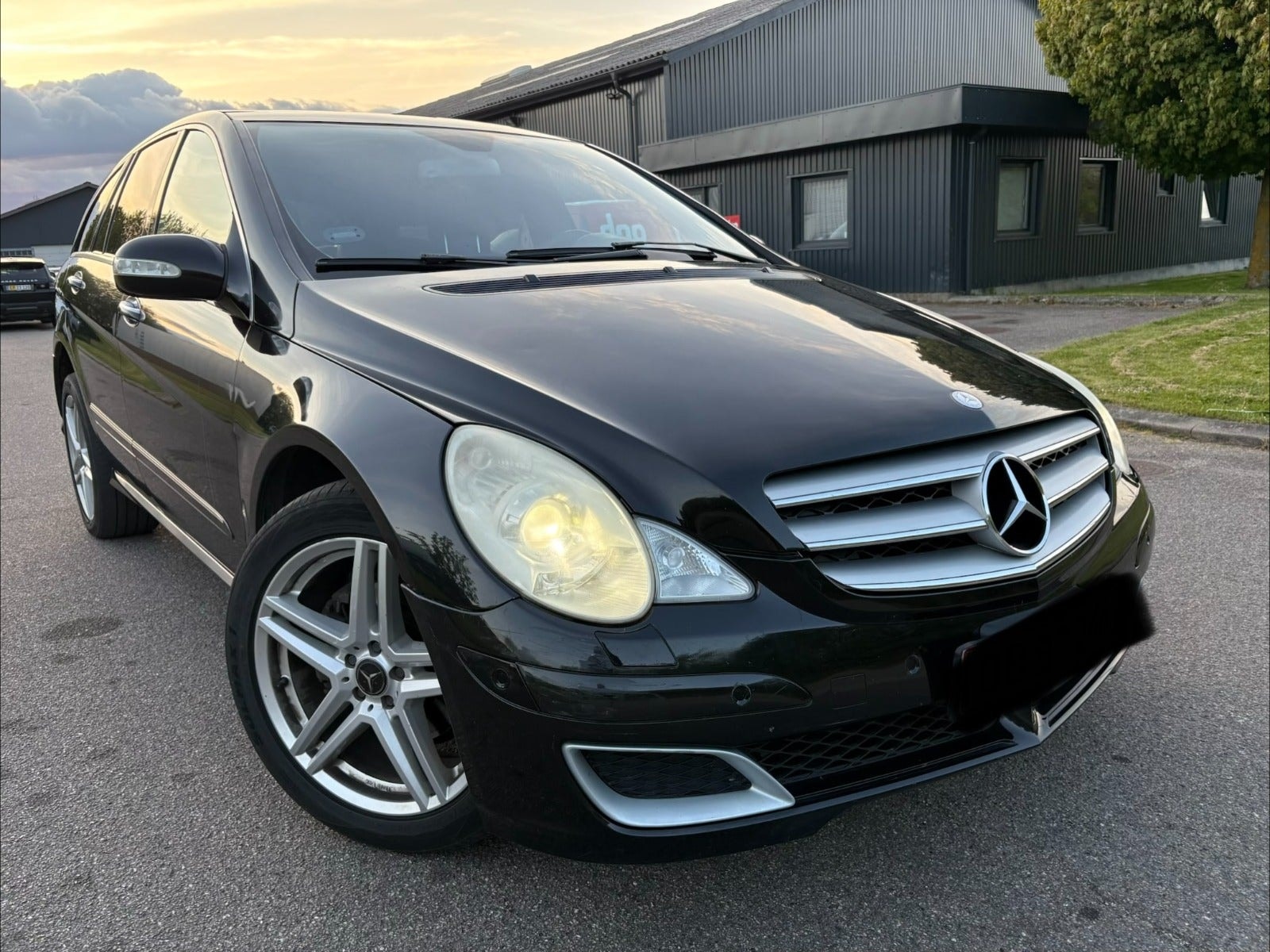 Mercedes R320 til salg hos Nabilli