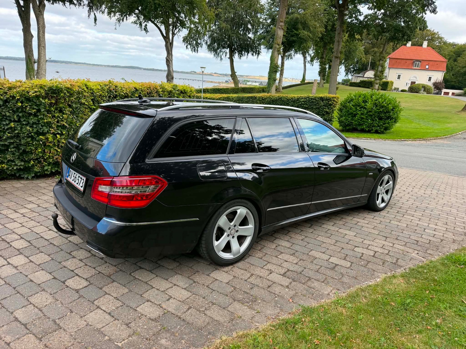 Mercedes 212 til salg hos Nabilli