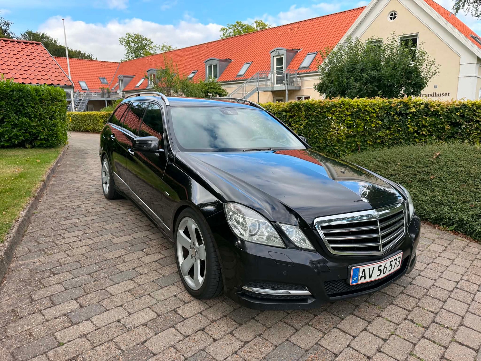 Mercedes 212 til salg hos Nabilli