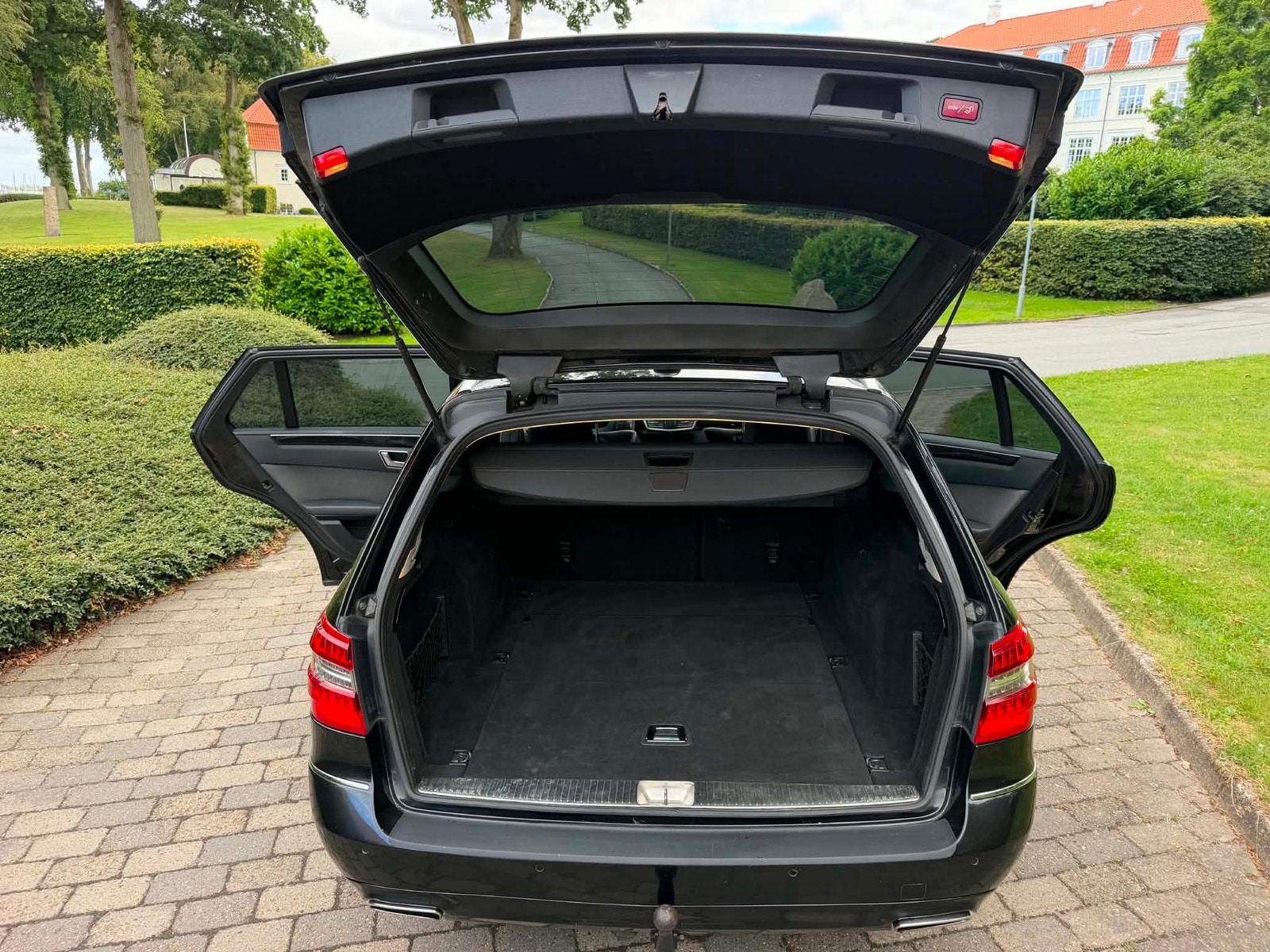 Mercedes 212 til salg hos Nabilli