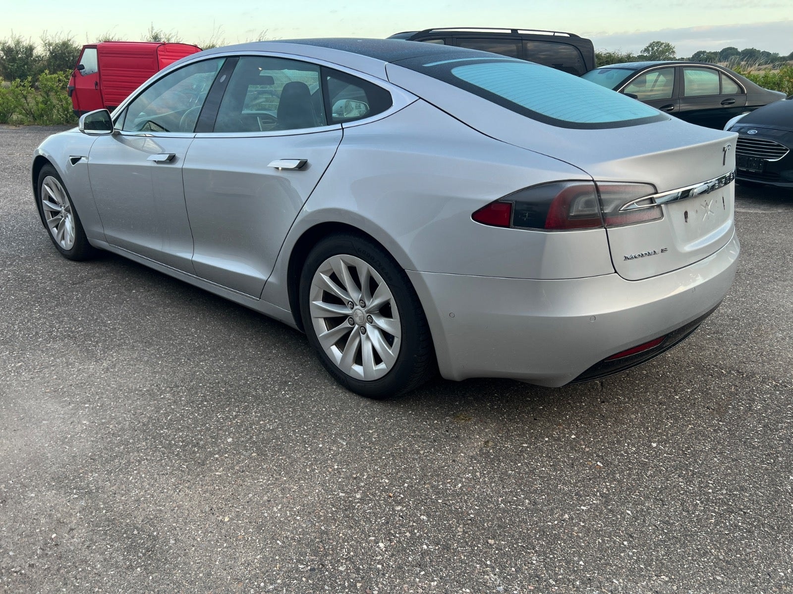 Tesla Model S til salg hos Nabilli