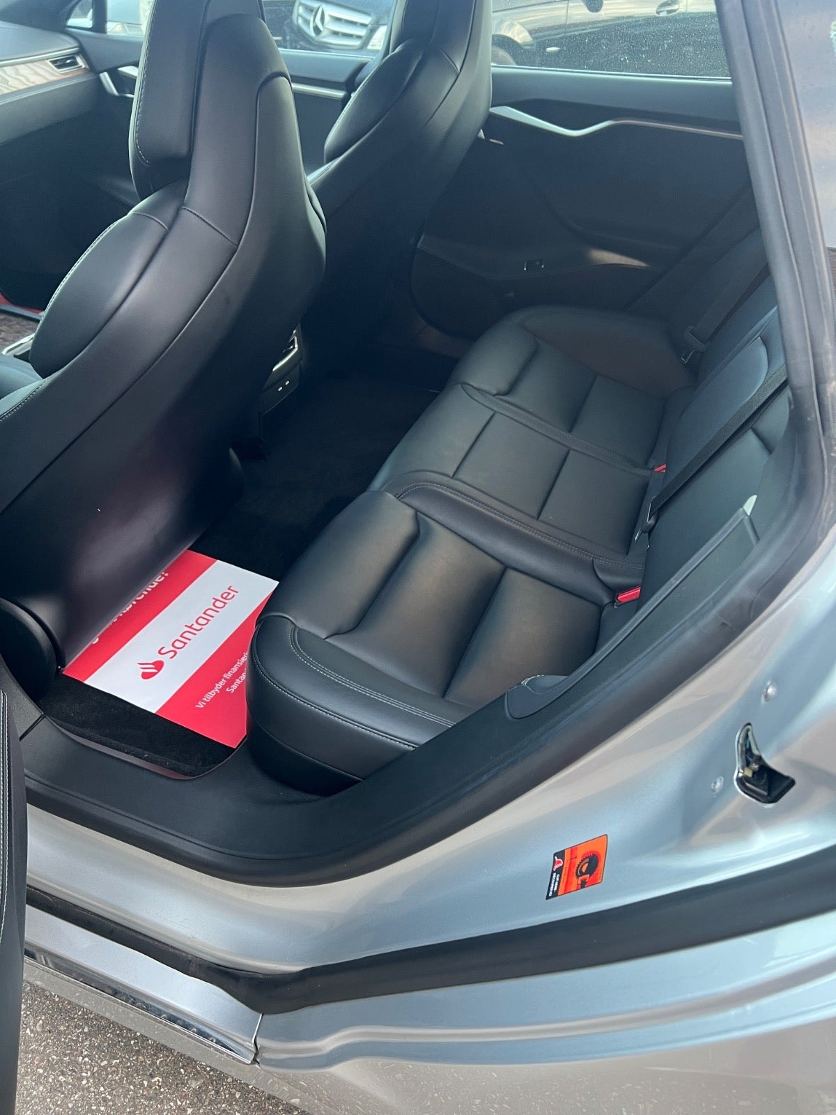Tesla Model S til salg hos Nabilli