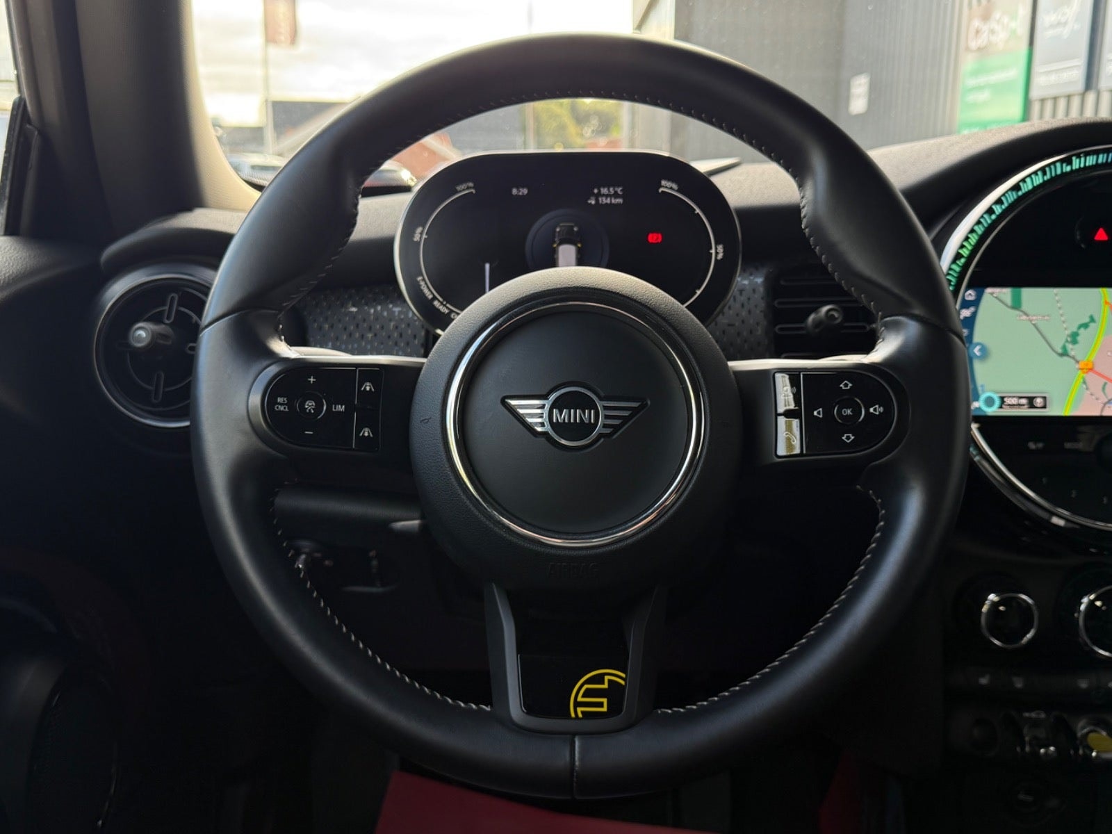 MINI Cooper SE til salg hos Nabilli