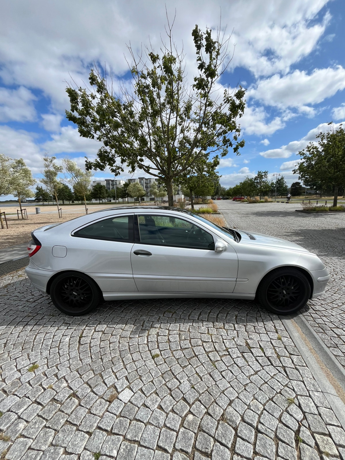 Mercedes C180 til salg hos Nabilli