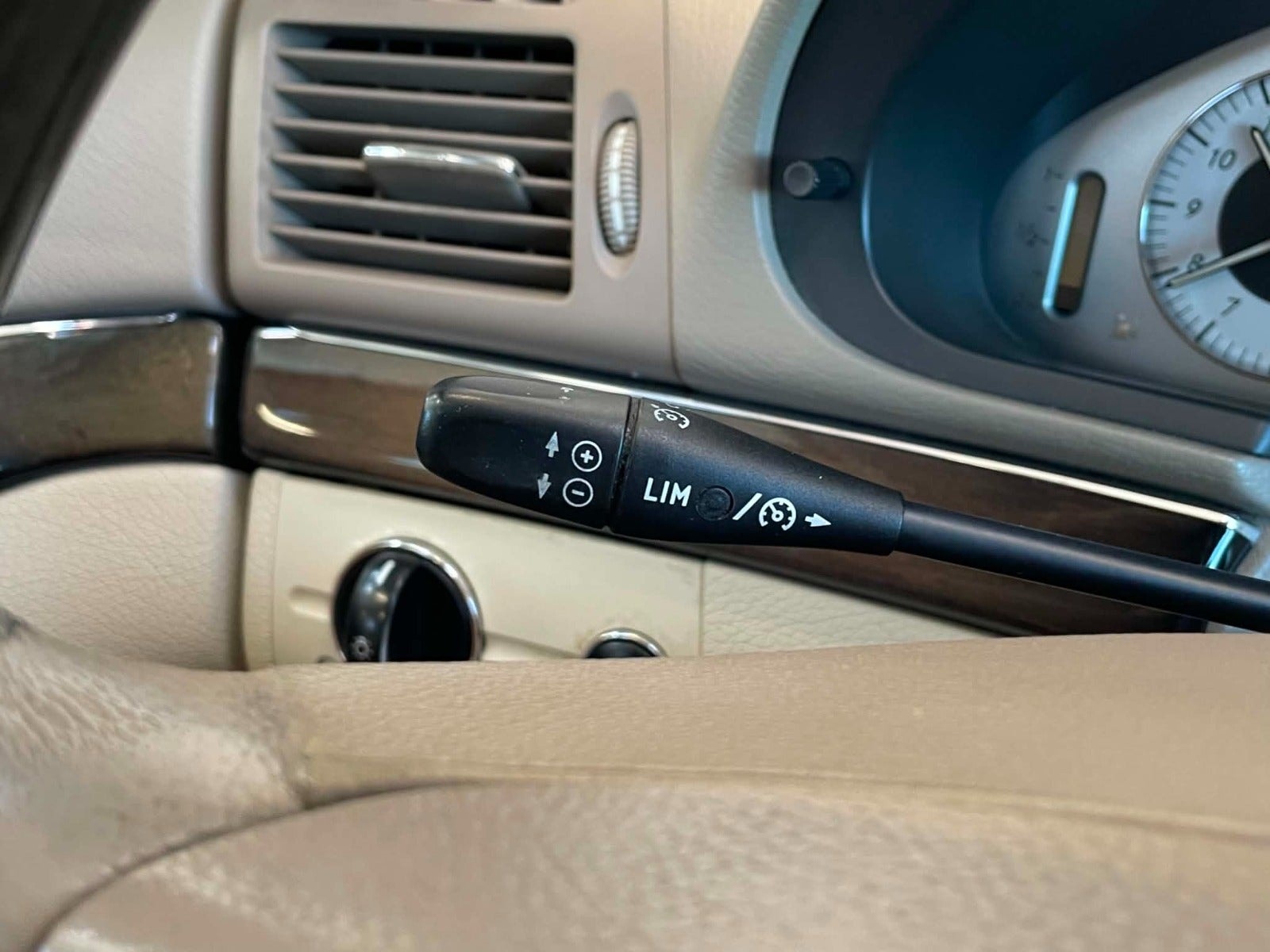 Mercedes E270 til salg hos Nabilli
