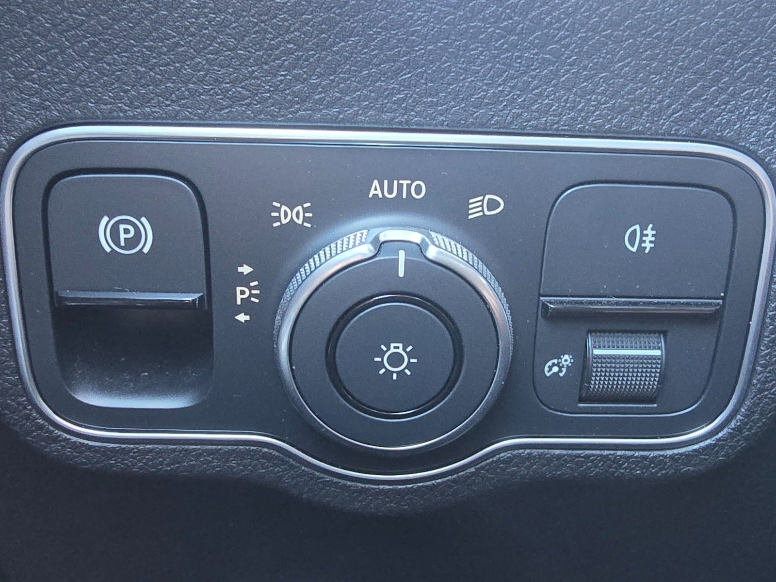 Mercedes EQB250+ til salg hos Nabilli