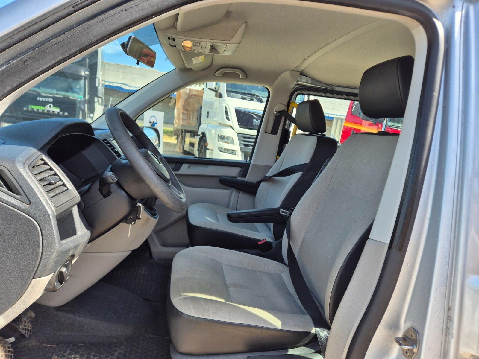 VW Transporter til salg hos Nabilli