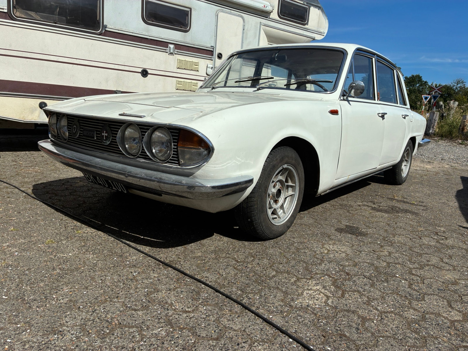 Triumph 2000 til salg hos Nabilli