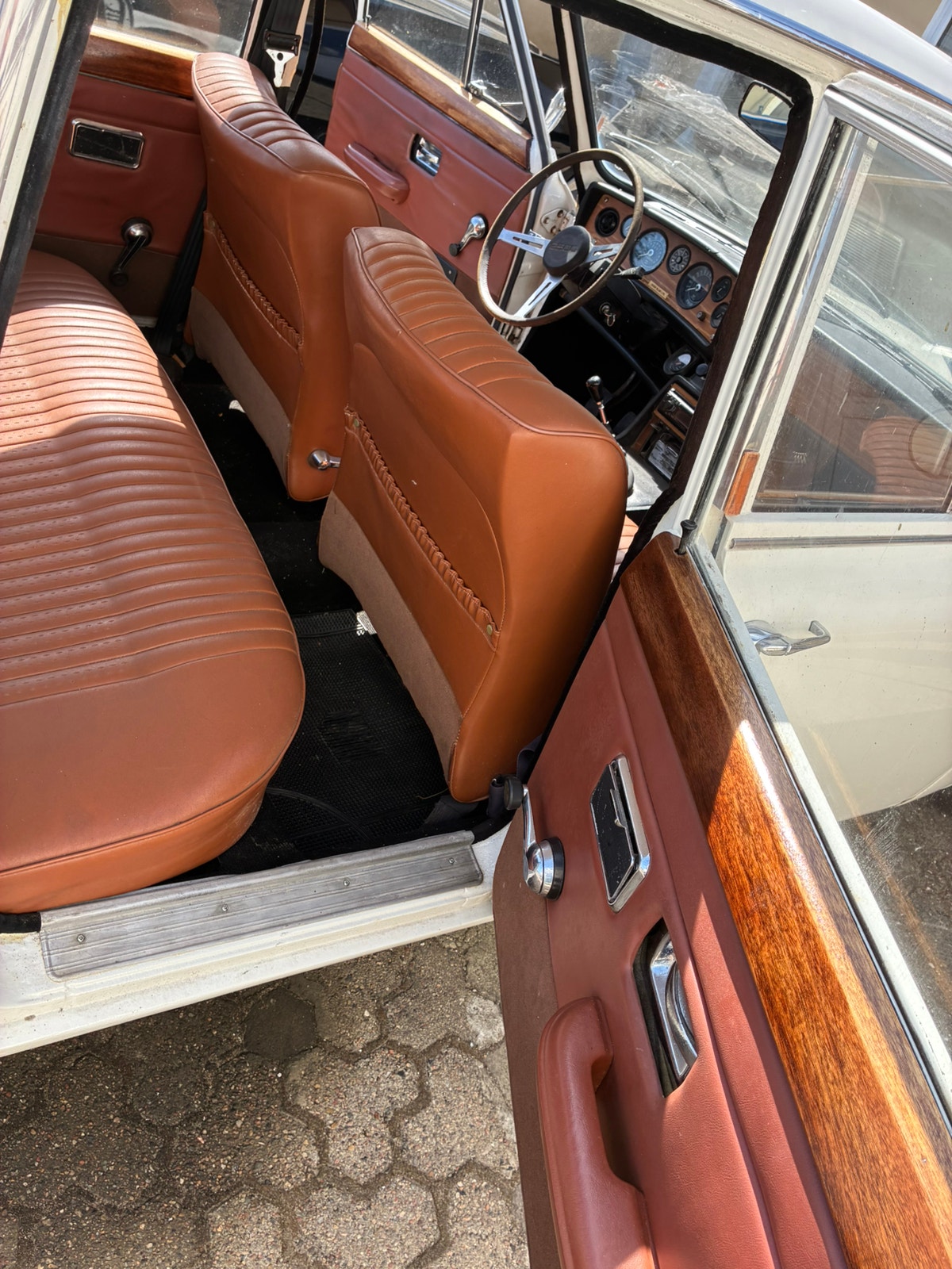 Triumph 2000 til salg hos Nabilli