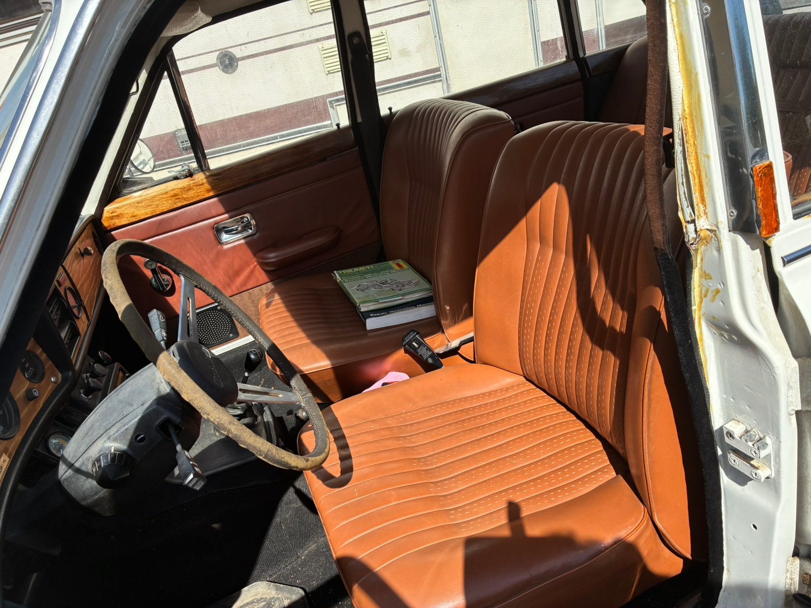 Triumph 2000 til salg hos Nabilli