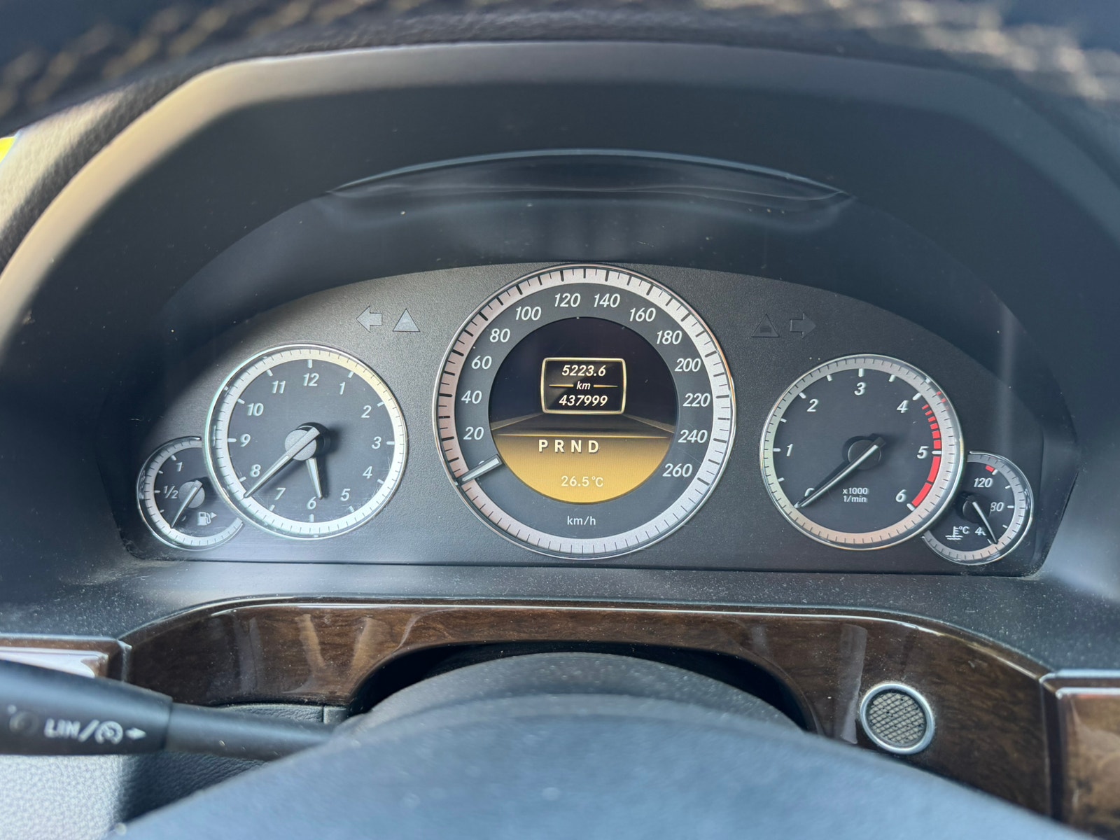 Mercedes E200 til salg hos Nabilli