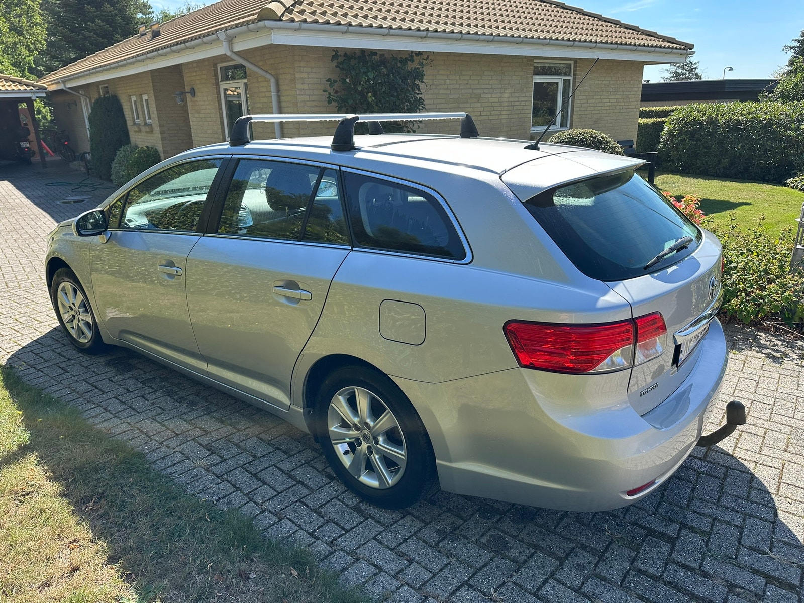 Toyota Avensis til salg hos Nabilli