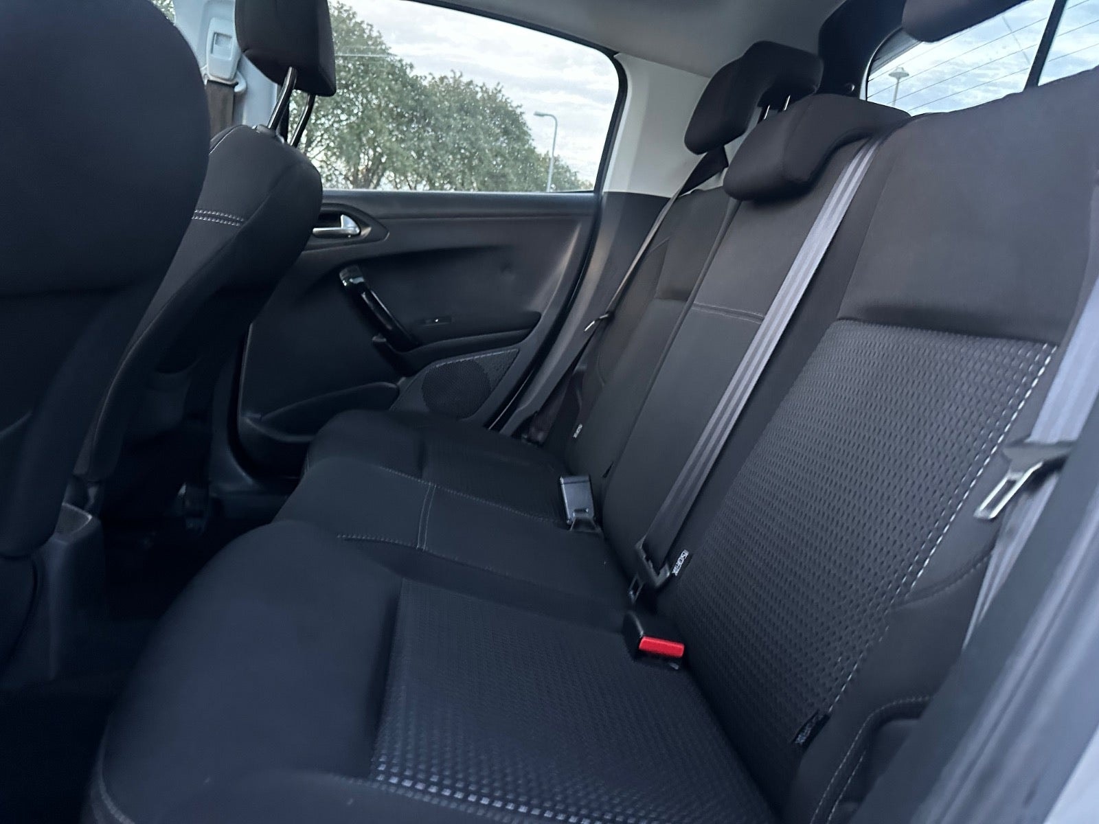 Peugeot 208 – billede 10