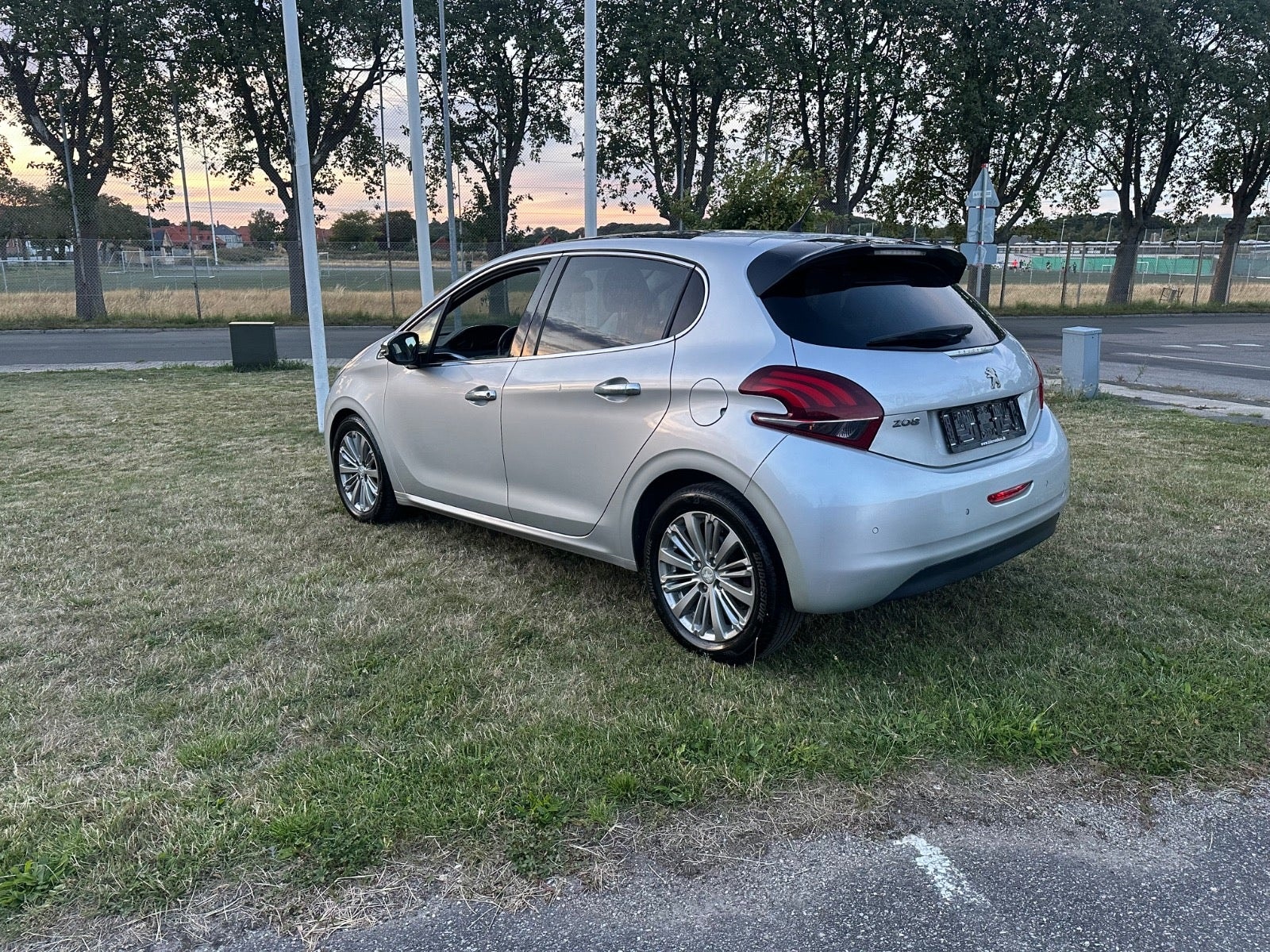 Peugeot 208 – billede 8