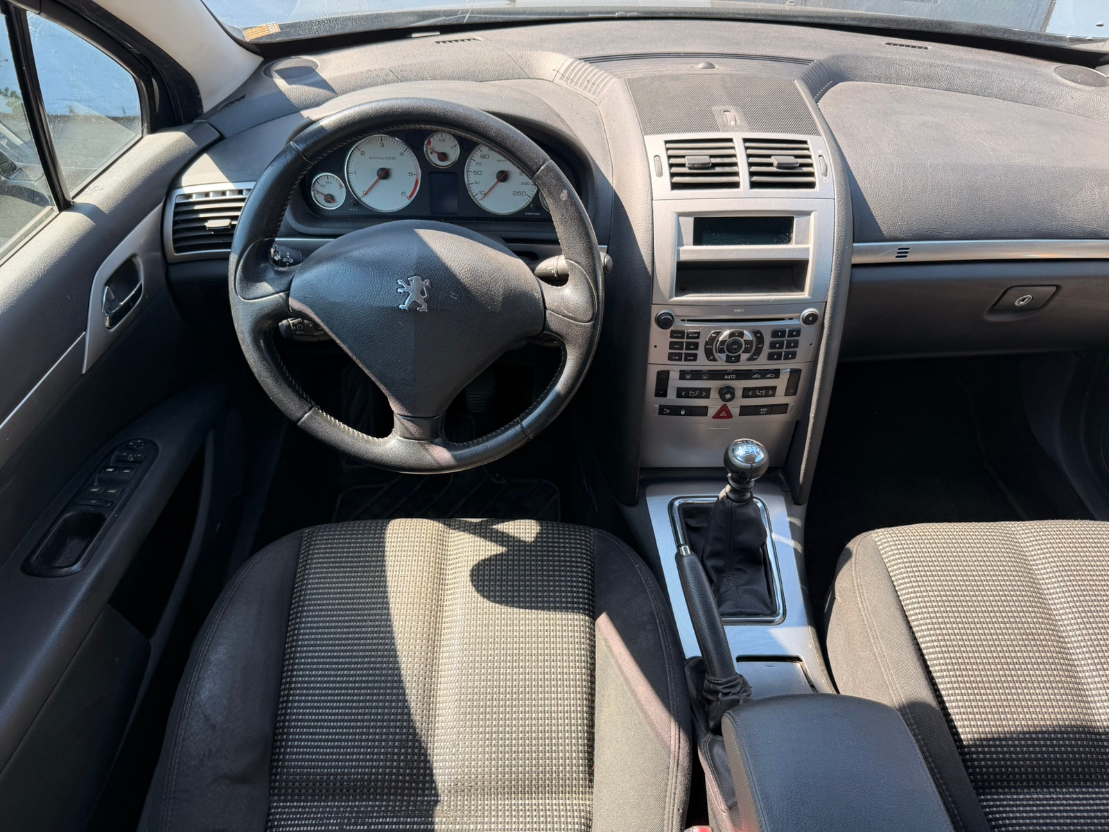 Peugeot 407 til salg hos Nabilli