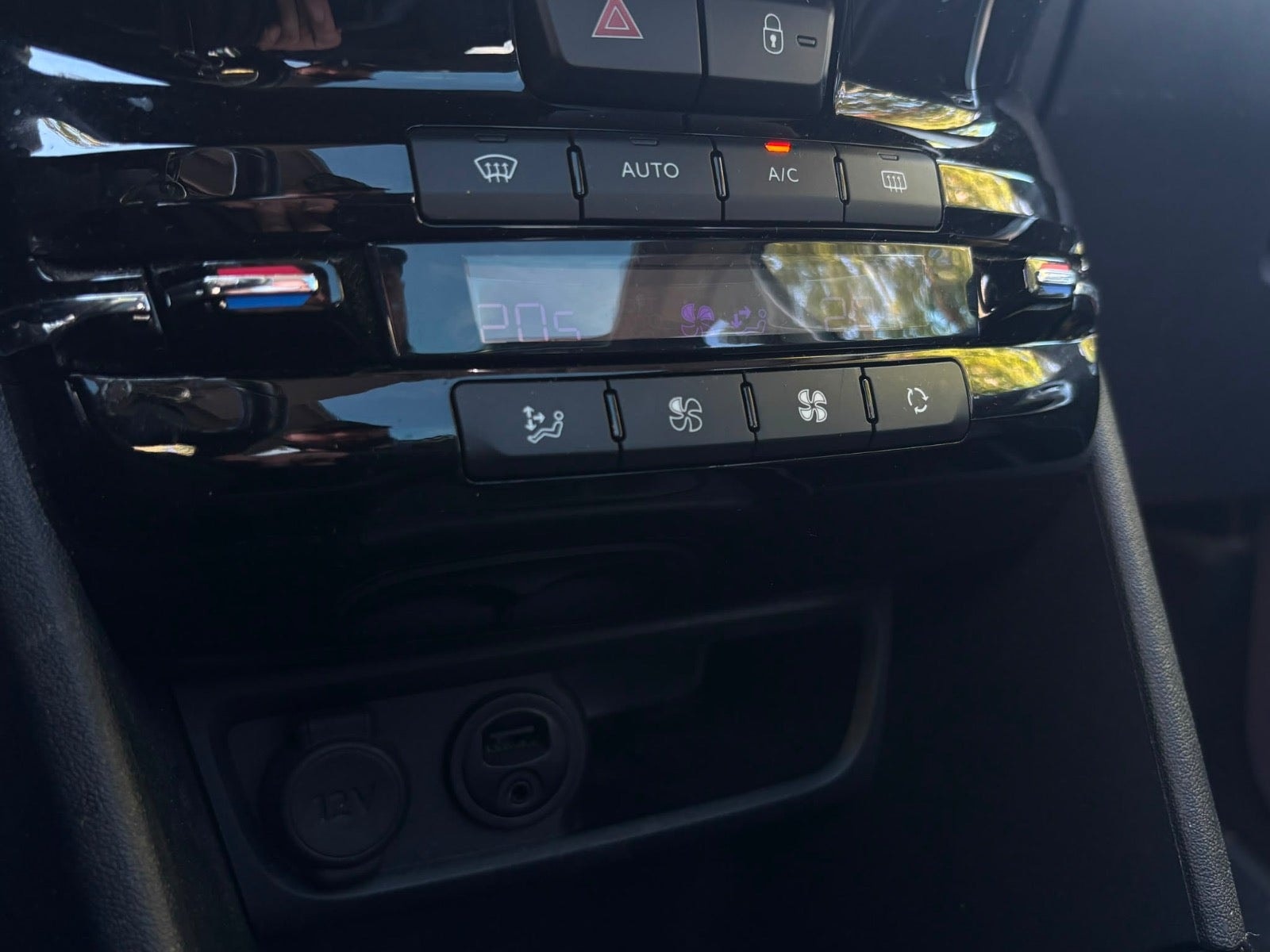 Peugeot 2008 til salg hos Nabilli