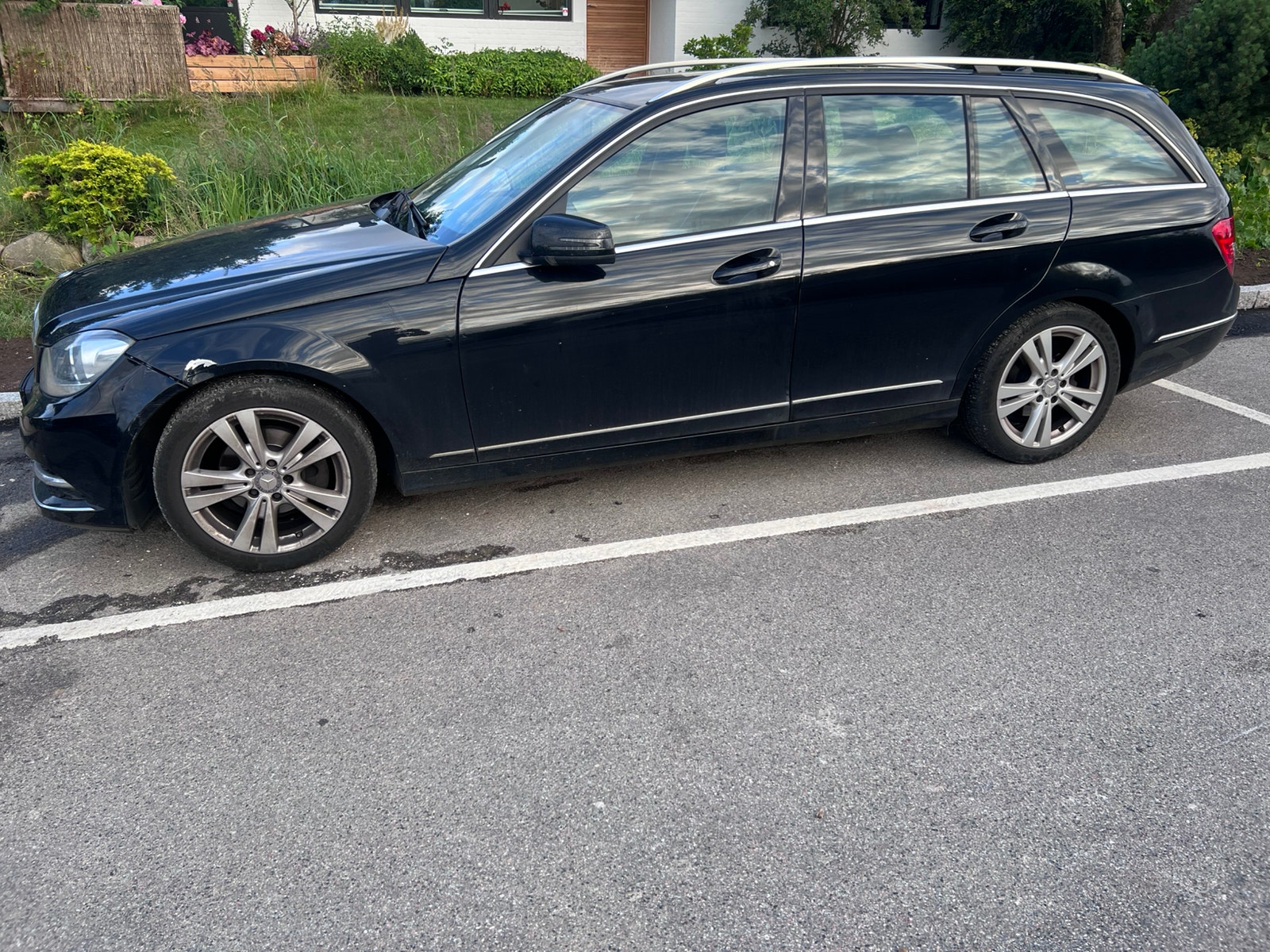 Mercedes C200 til salg hos Nabilli