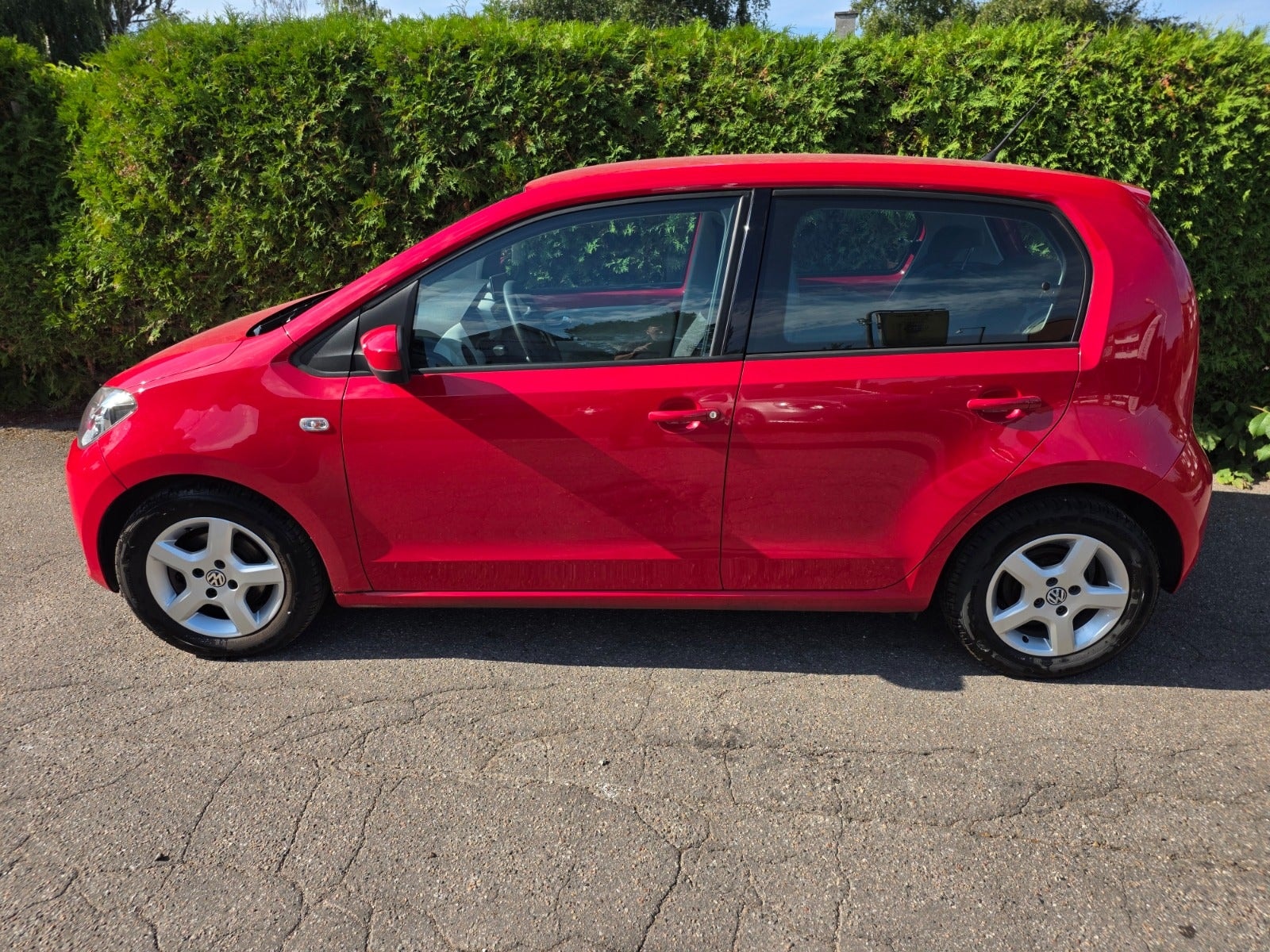 VW UP! til salg hos Nabilli
