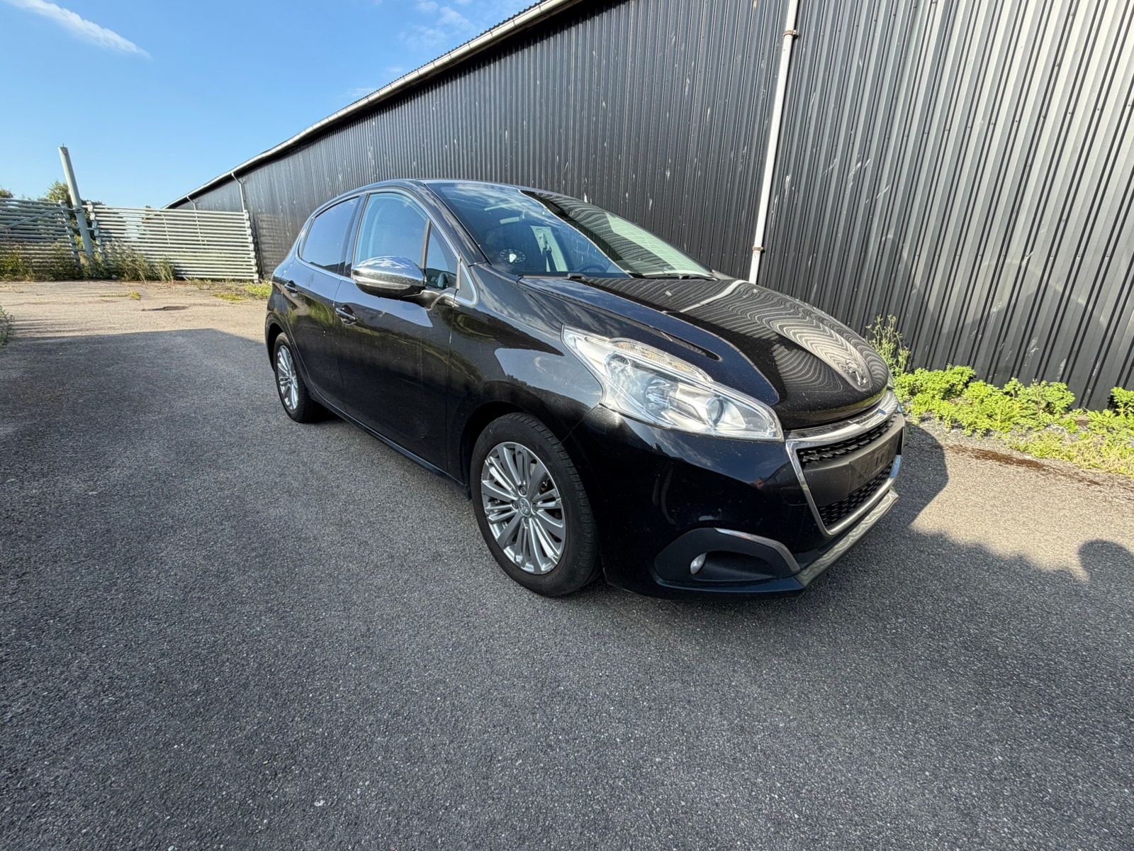 Peugeot 208 til salg hos Nabilli