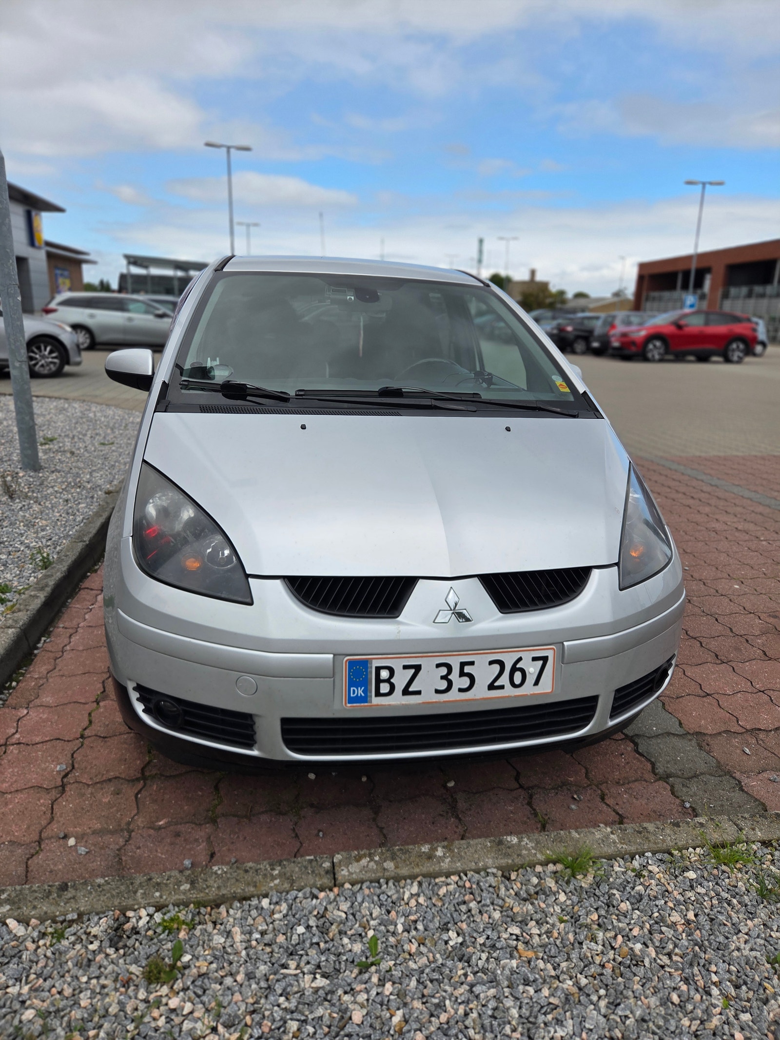 Mitsubishi Colt til salg hos Nabilli