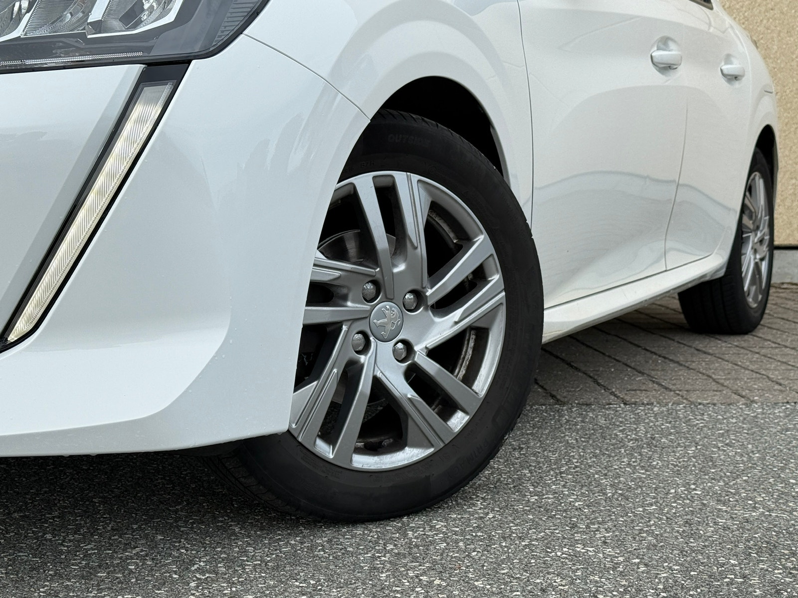 Peugeot 208 – billede 2