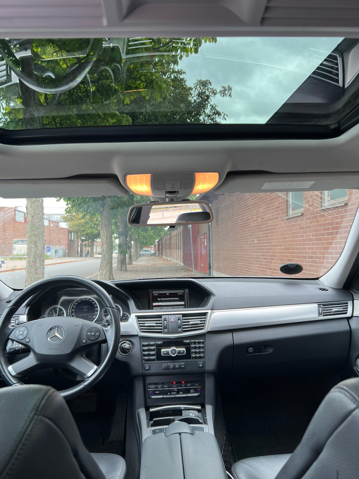 Mercedes E220 til salg hos Nabilli