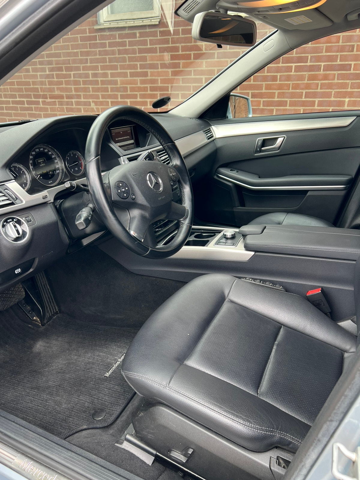 Mercedes E220 til salg hos Nabilli