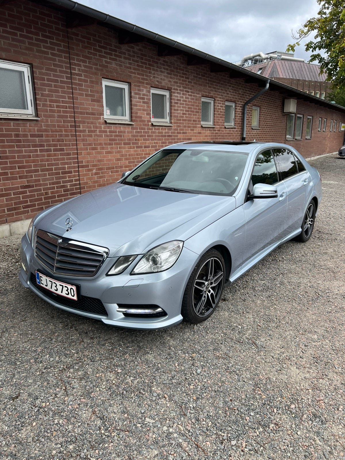 Mercedes E220 til salg hos Nabilli