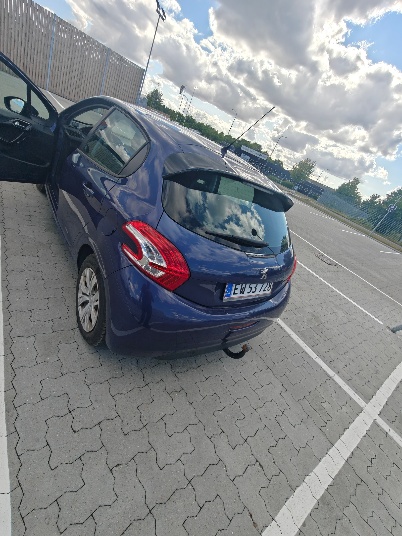 Peugeot 208 – billede 9