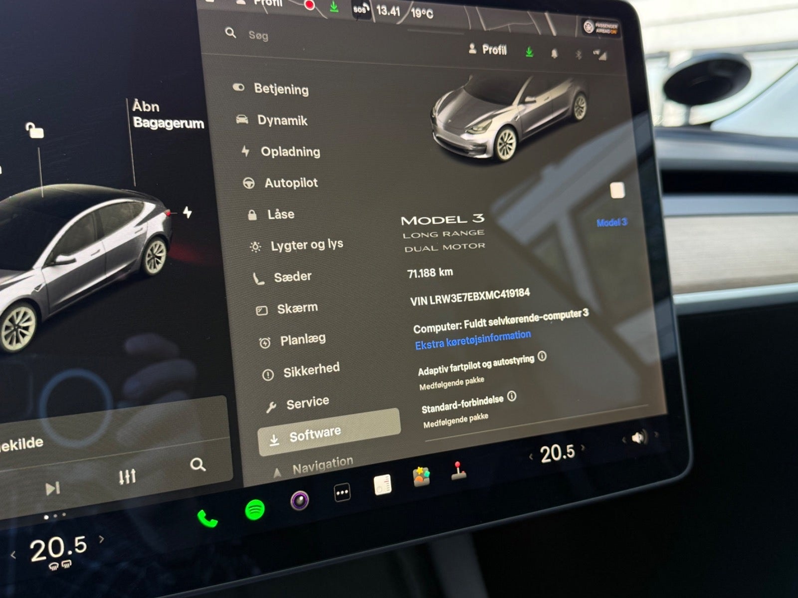 Tesla Model 3 til salg hos Nabilli