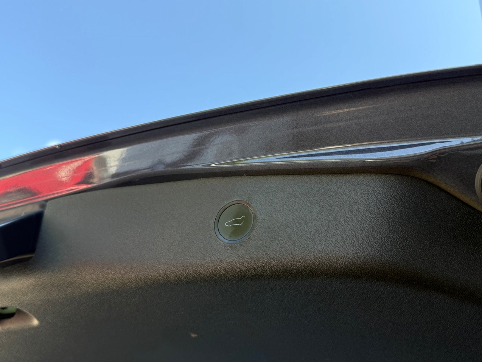 Tesla Model 3 til salg hos Nabilli