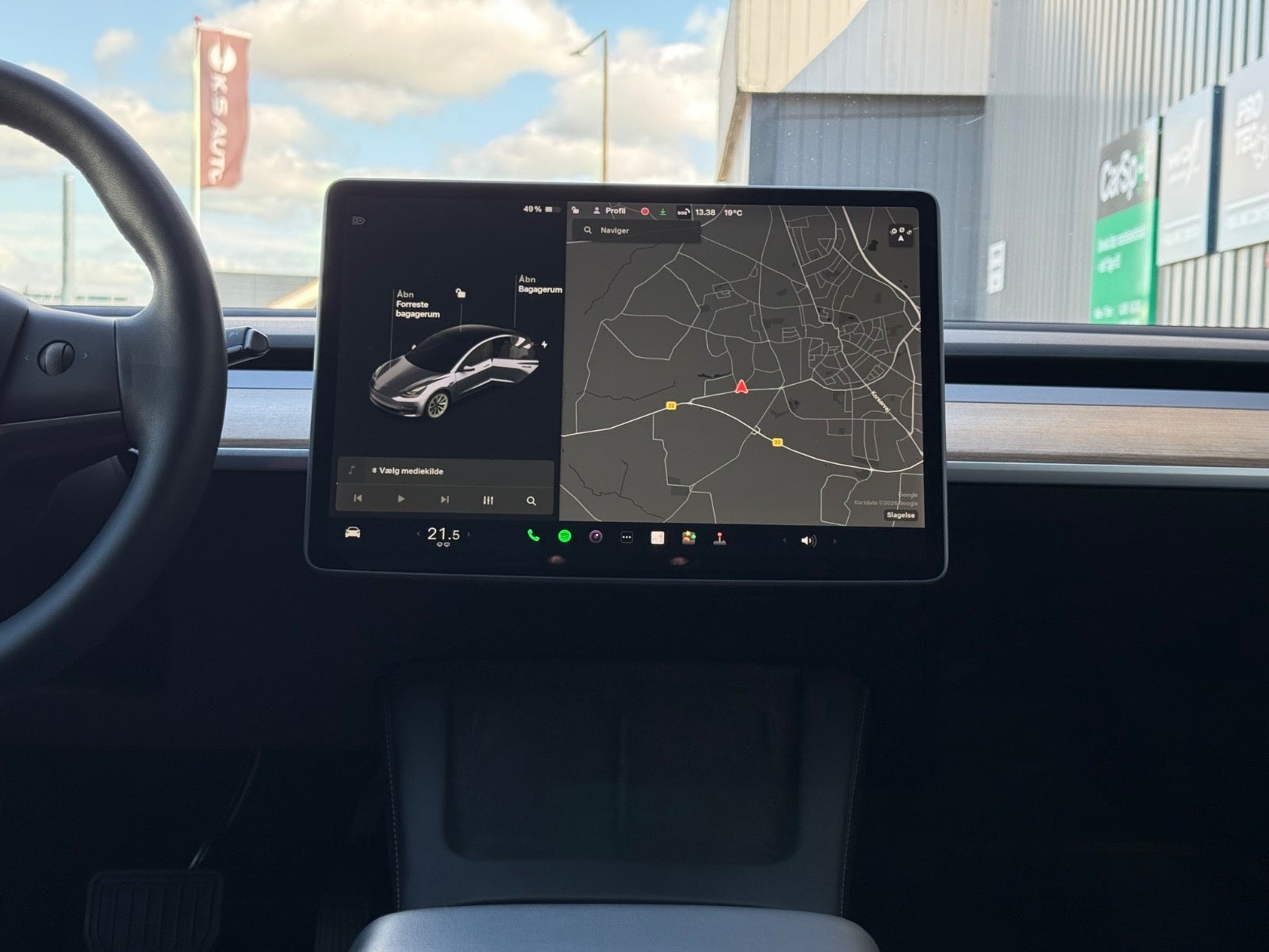 Tesla Model 3 til salg hos Nabilli
