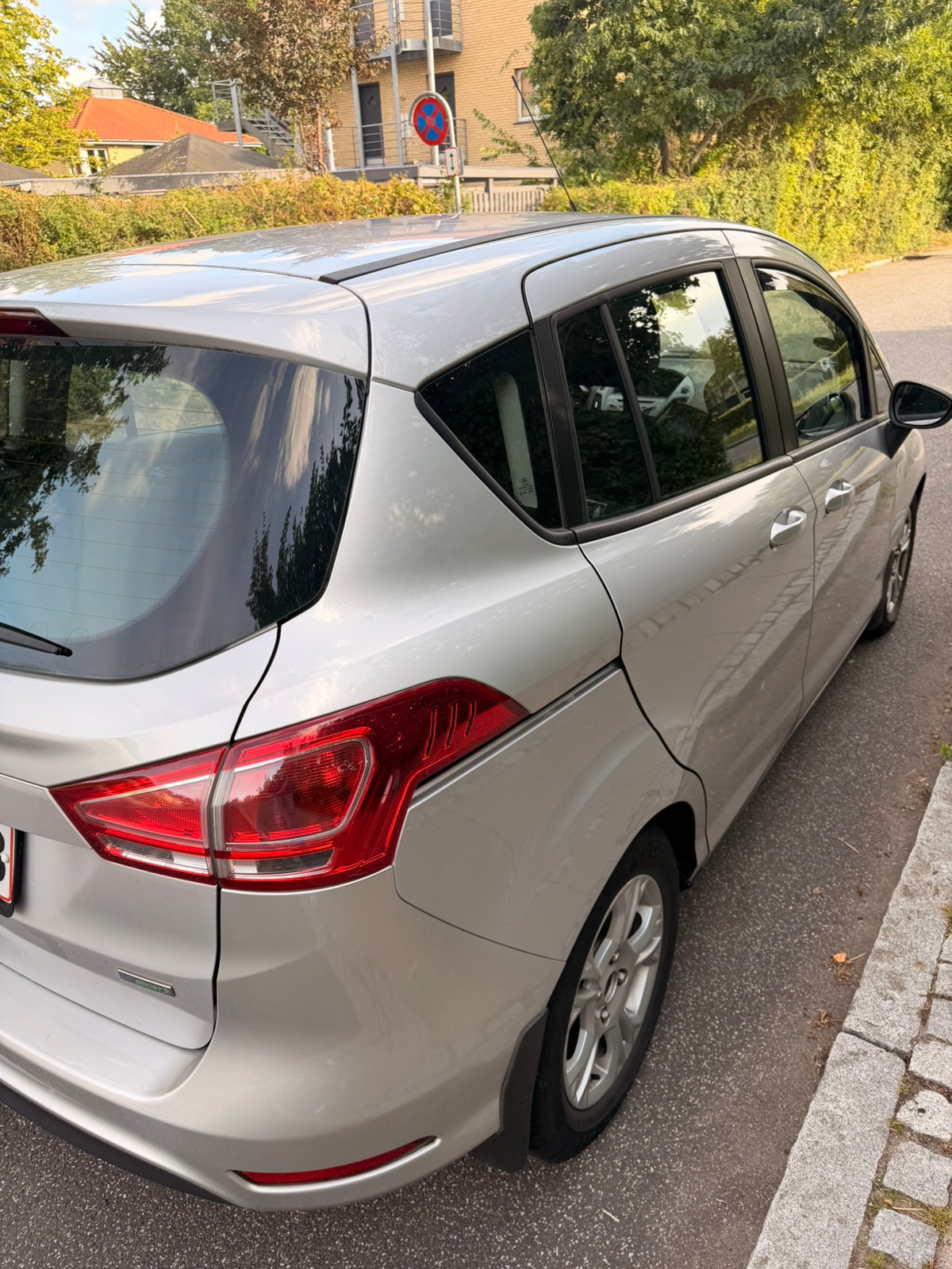 Ford B-MAX til salg hos Nabilli