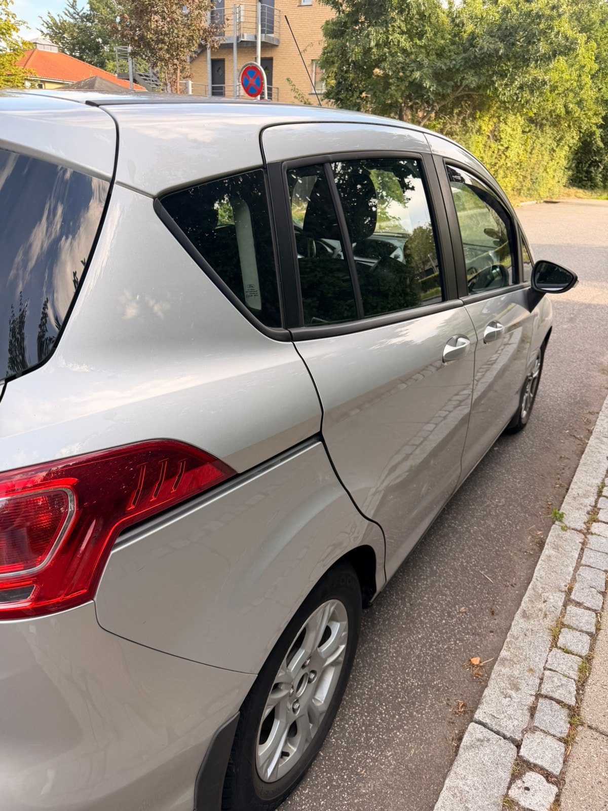 Ford B-MAX til salg hos Nabilli