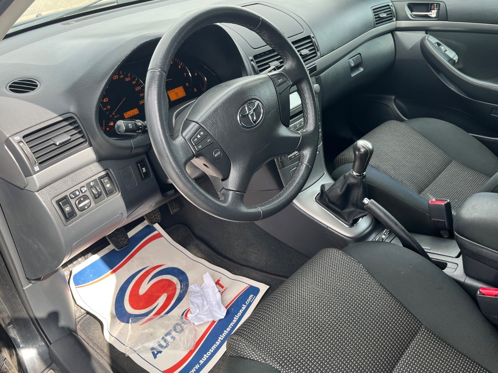 Toyota Avensis – billede 6