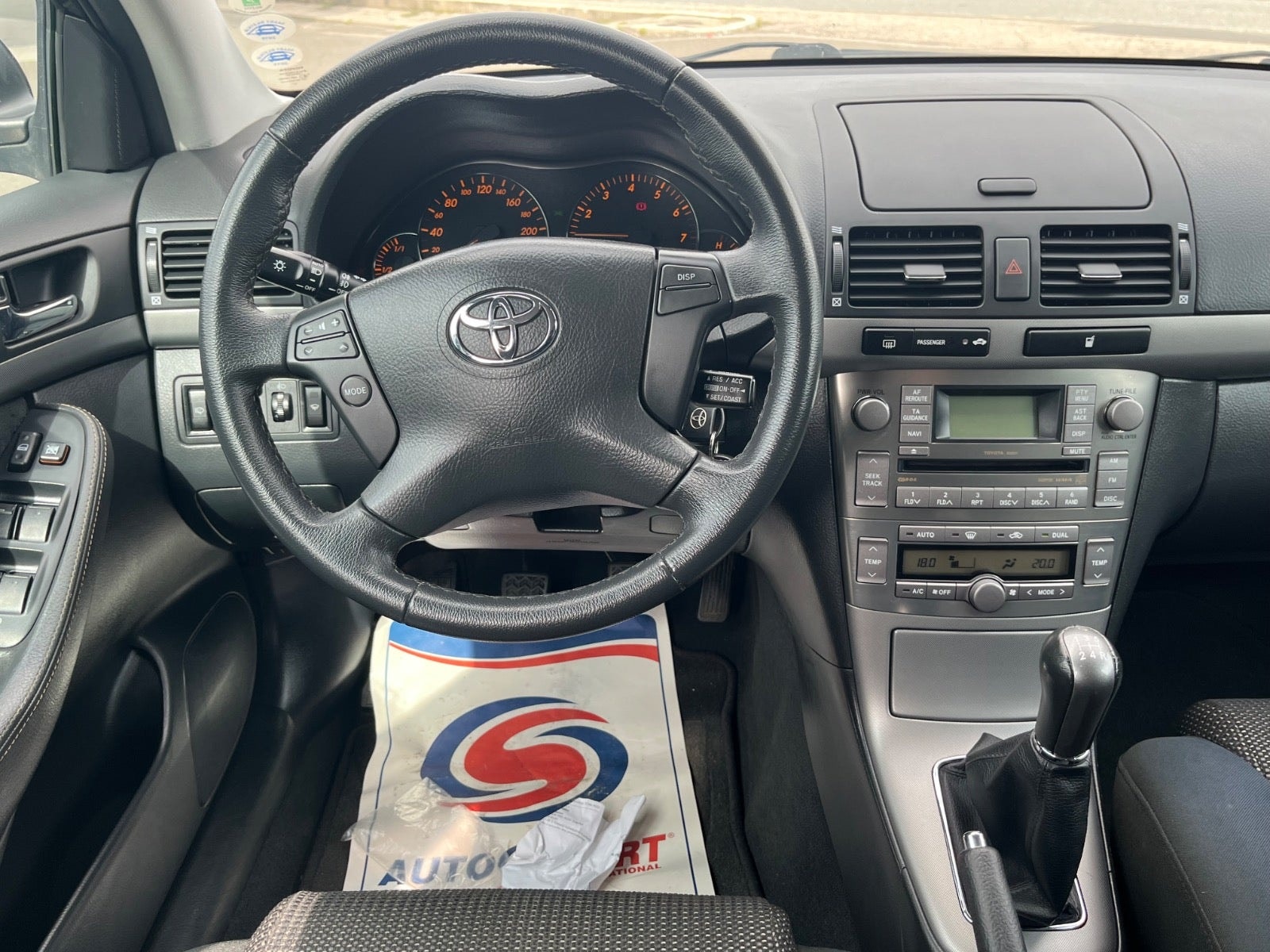 Toyota Avensis – billede 9