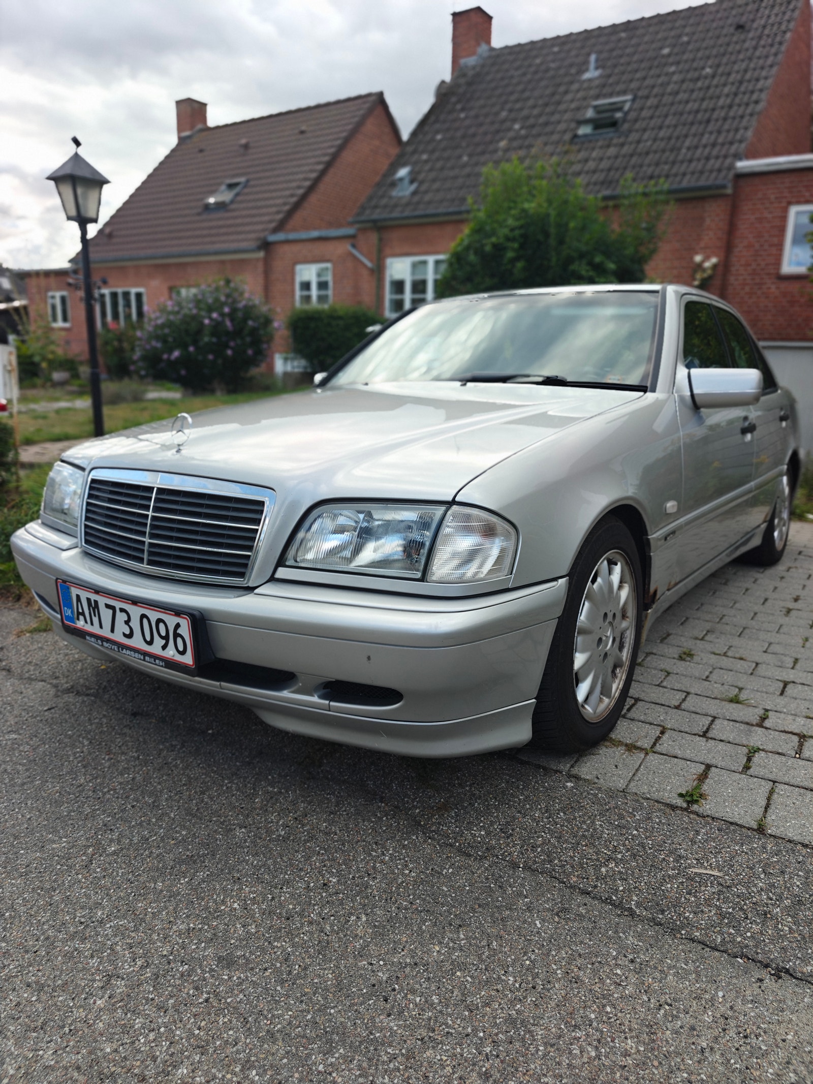 Mercedes C180 til salg hos Nabilli