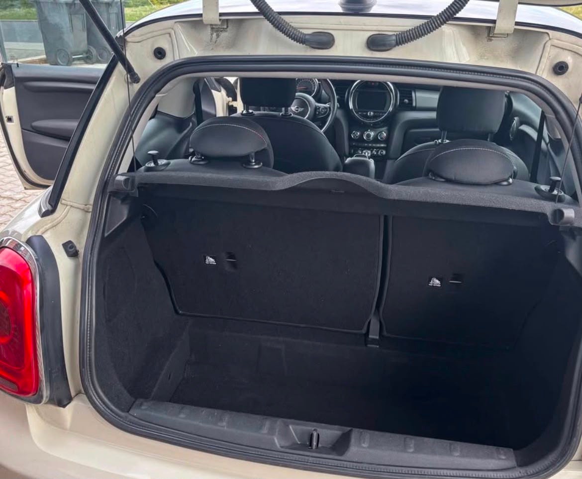 MINI Cooper til salg hos Nabilli