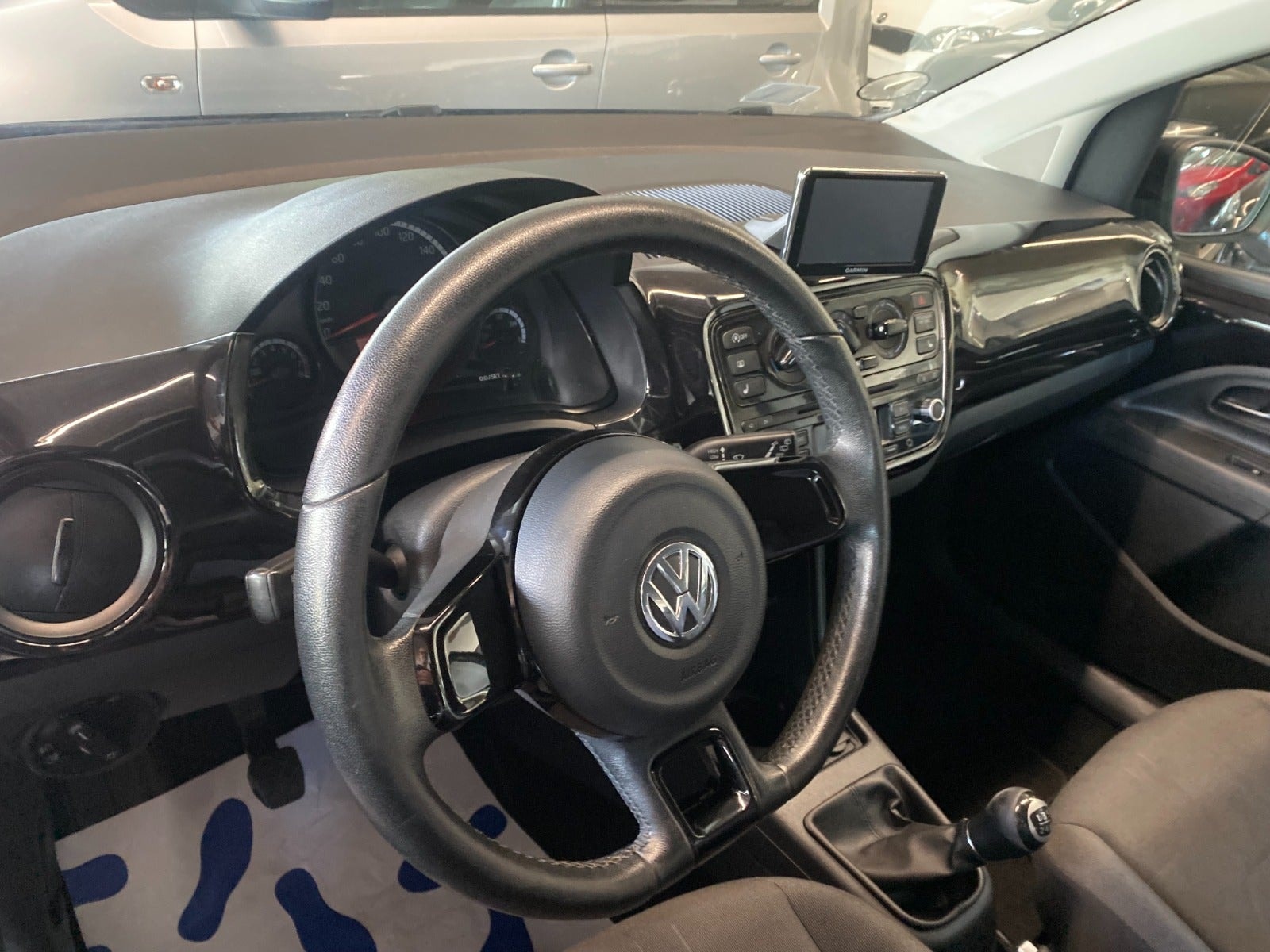 VW UP! til salg hos Nabilli