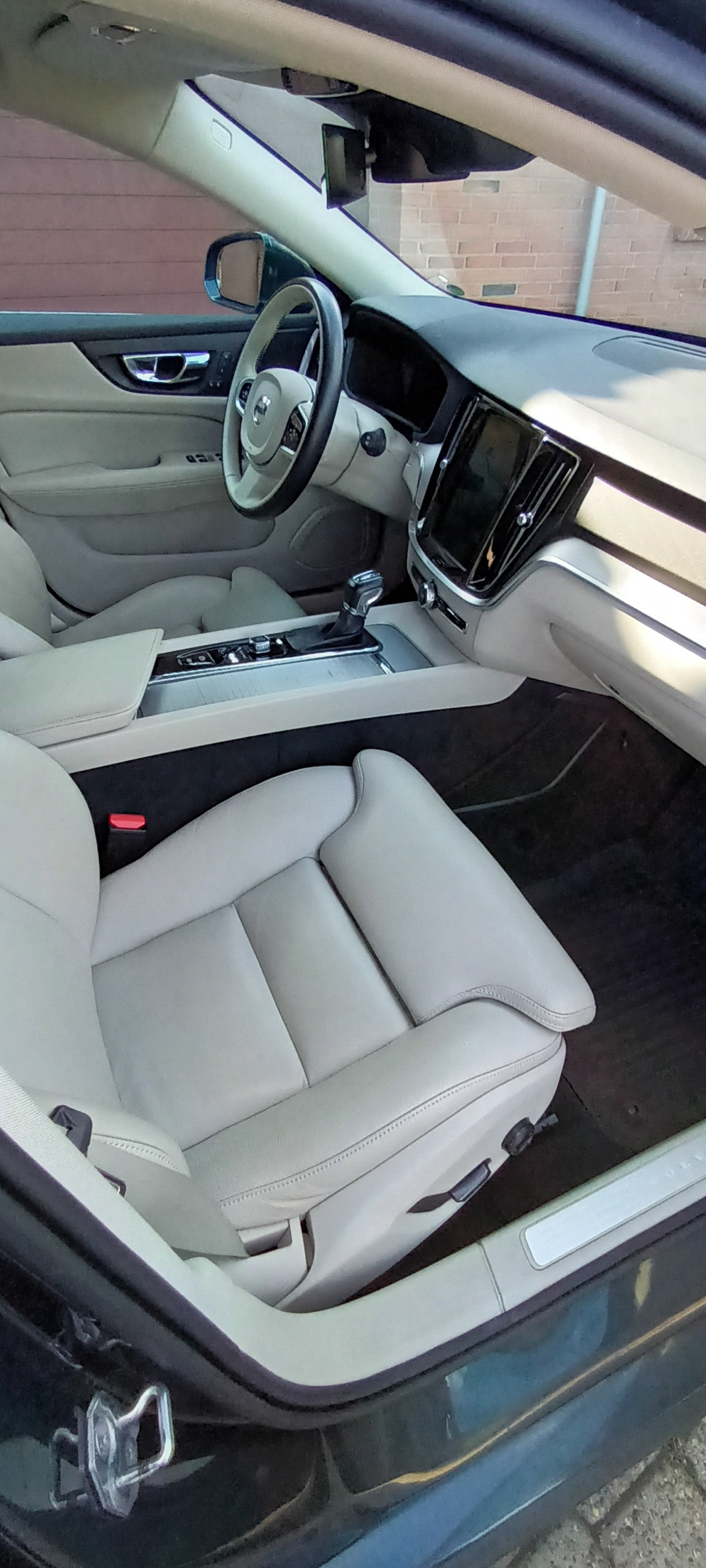 Volvo V60 til salg hos Nabilli